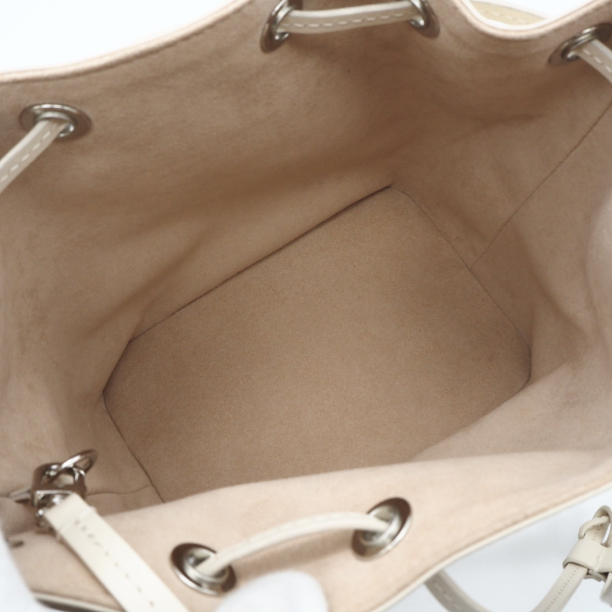 Louis Vuitton Ivory Leather Shoulder Bag (Pre-Owned)