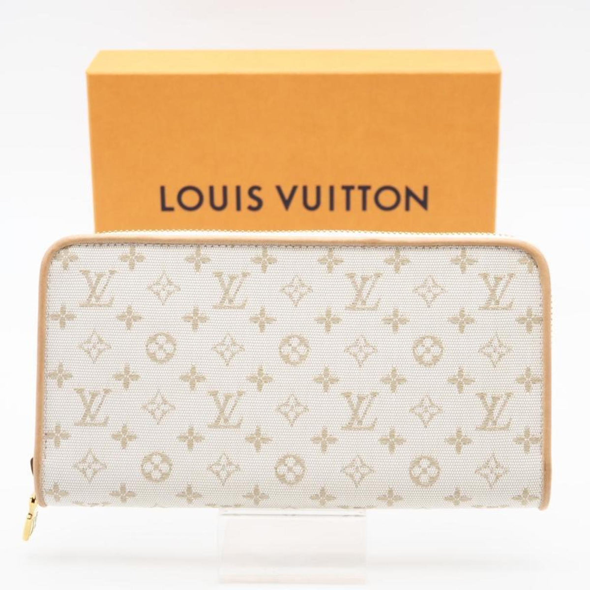 Louis Vuitton Beige White Nylon Leather Long Wallet (Bi-Fold) (Pre-Owned)