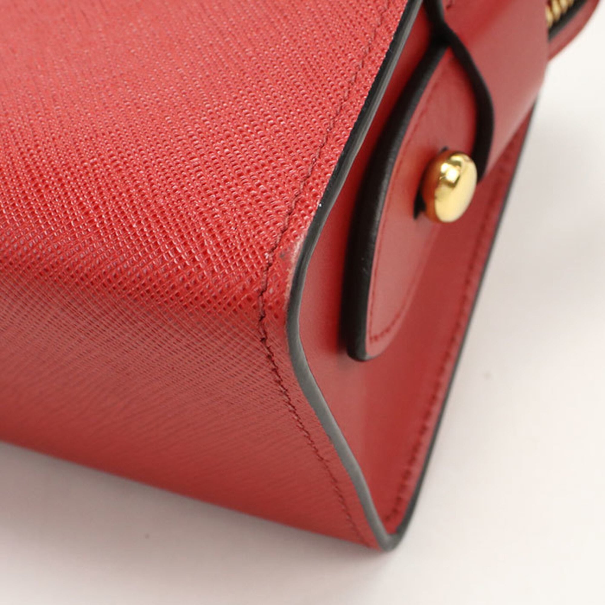 Prada Red Color Leather Shoulder Bag (Pre-Owned)