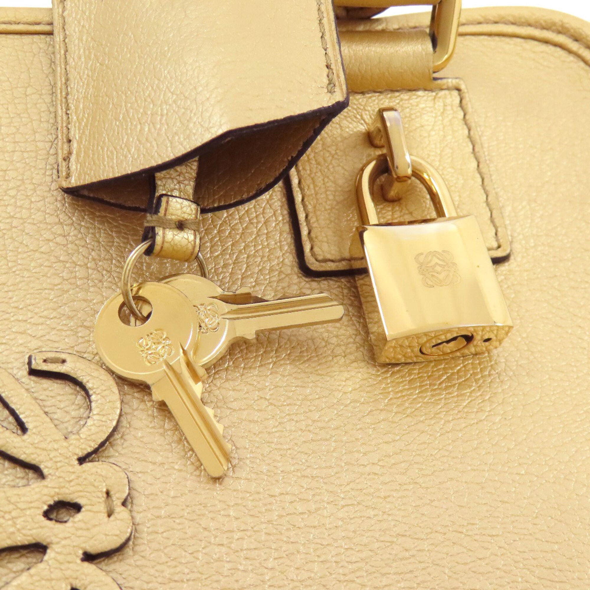 Loewe Gold Leather Handbag (Pre-Owned)