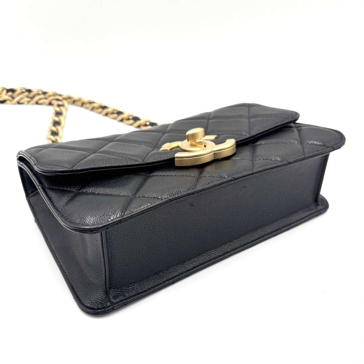 Chanel Black Grained Calfskin Shoulder Bag (Pre-Owned)