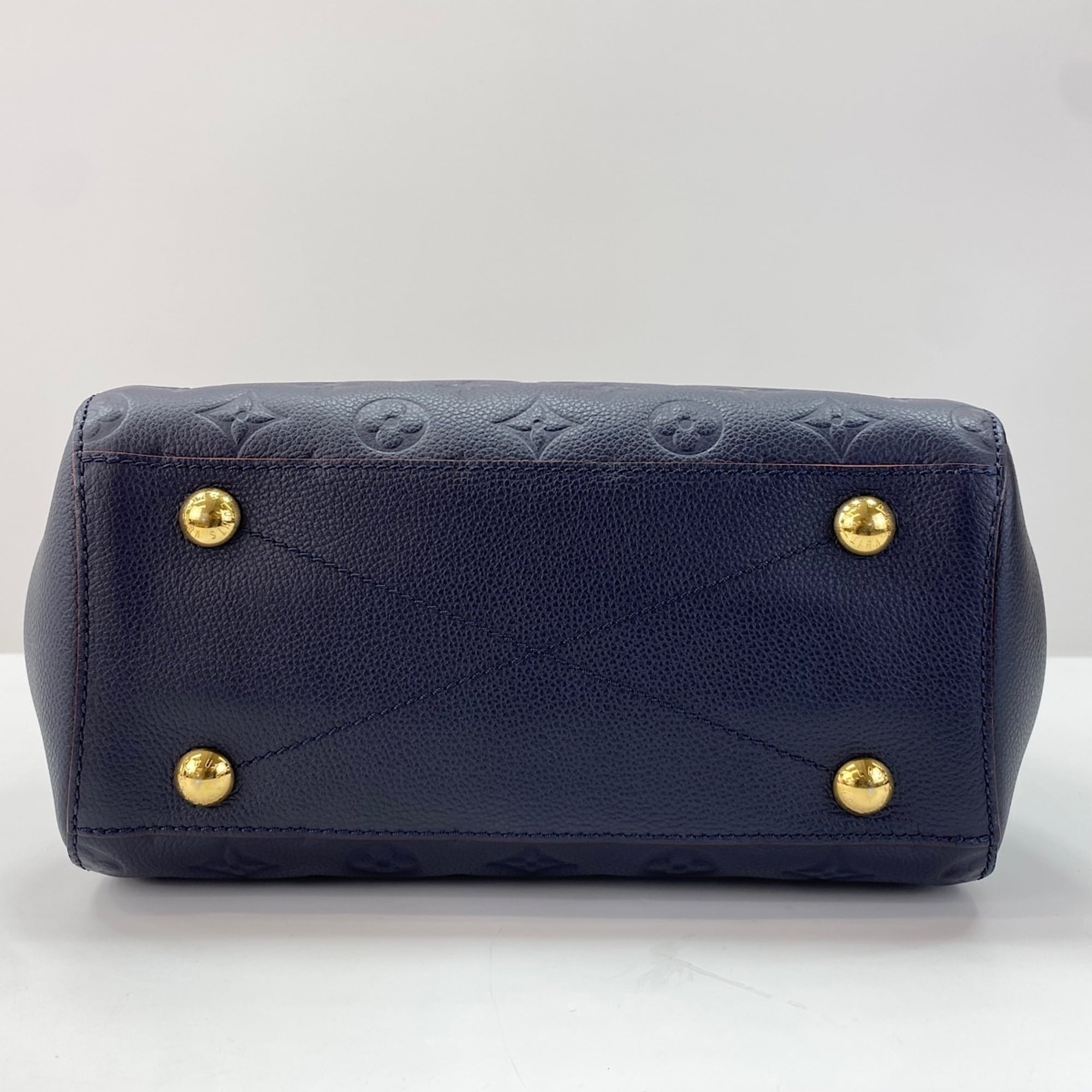Louis Vuitton Navy Handbag (Pre-Owned)