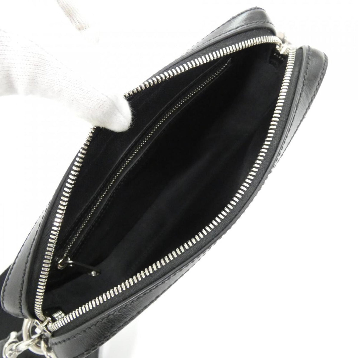 Gucci Black Gg Supreme Leather Shoulder Bag (Pre-Owned)