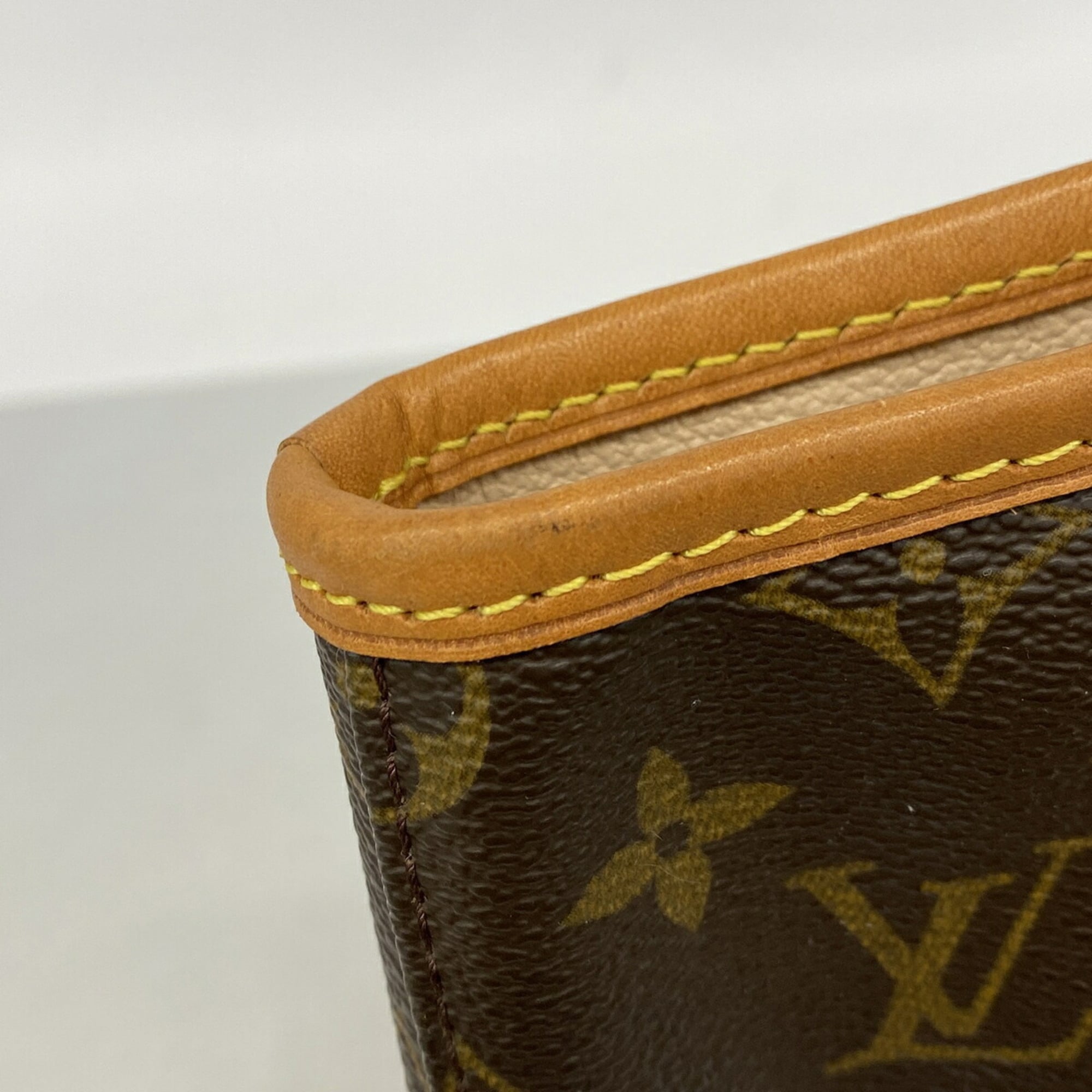 Louis Vuitton Brown Tote Bag (Pre-Owned)