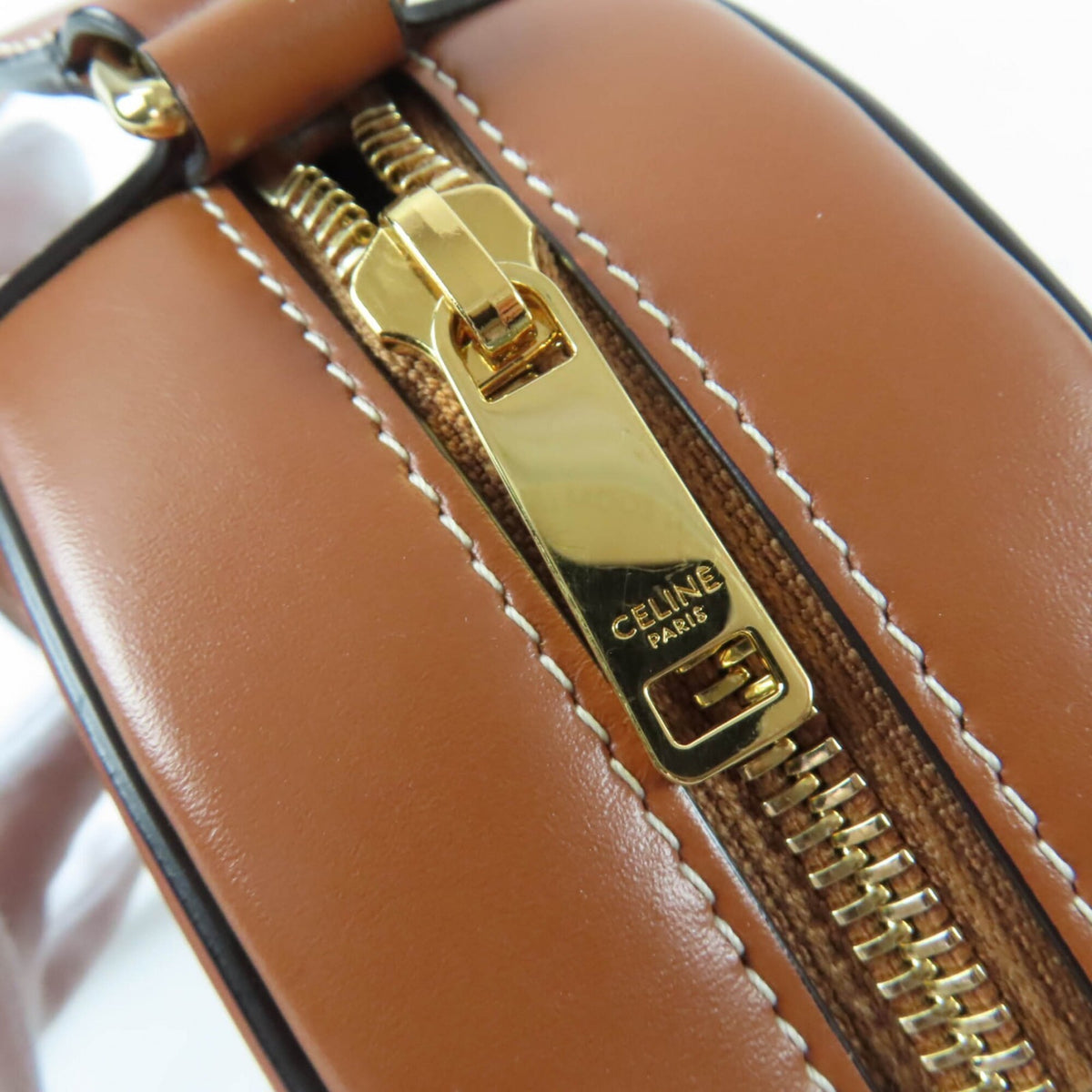 Celine Brown Leather Shoulder Bag (Pre-Owned)