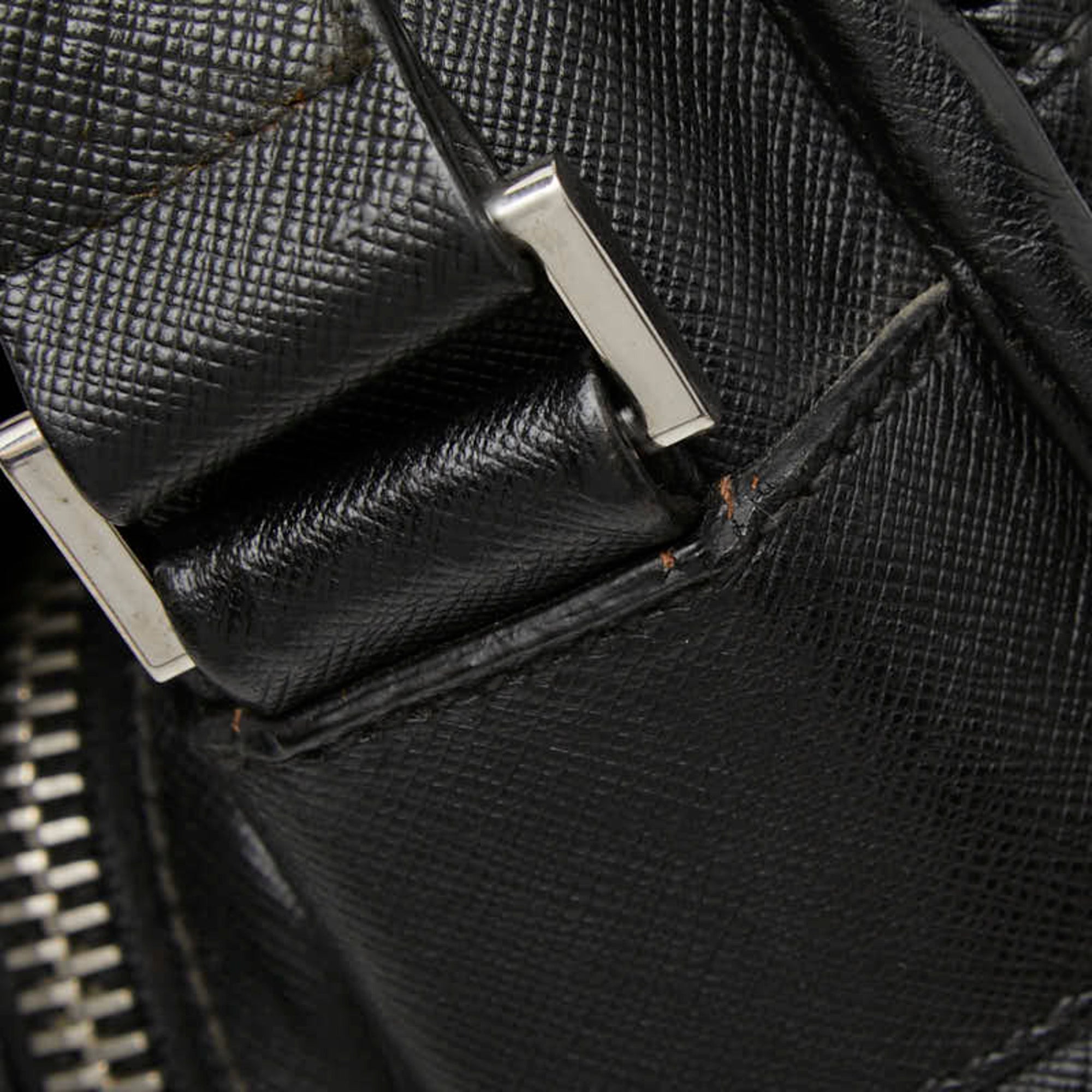 Prada Black Leather Messenger Bag Shoulder Bag (Pre-Owned)