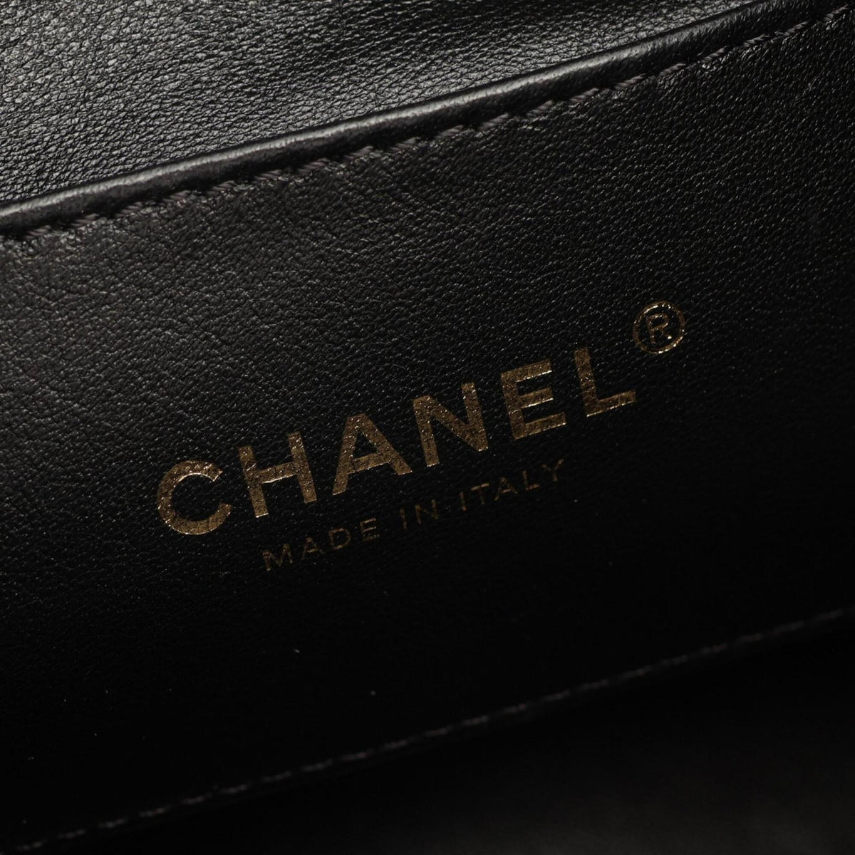 Chanel Black Leather Handbag Shoulder Bag (Pre-Owned)