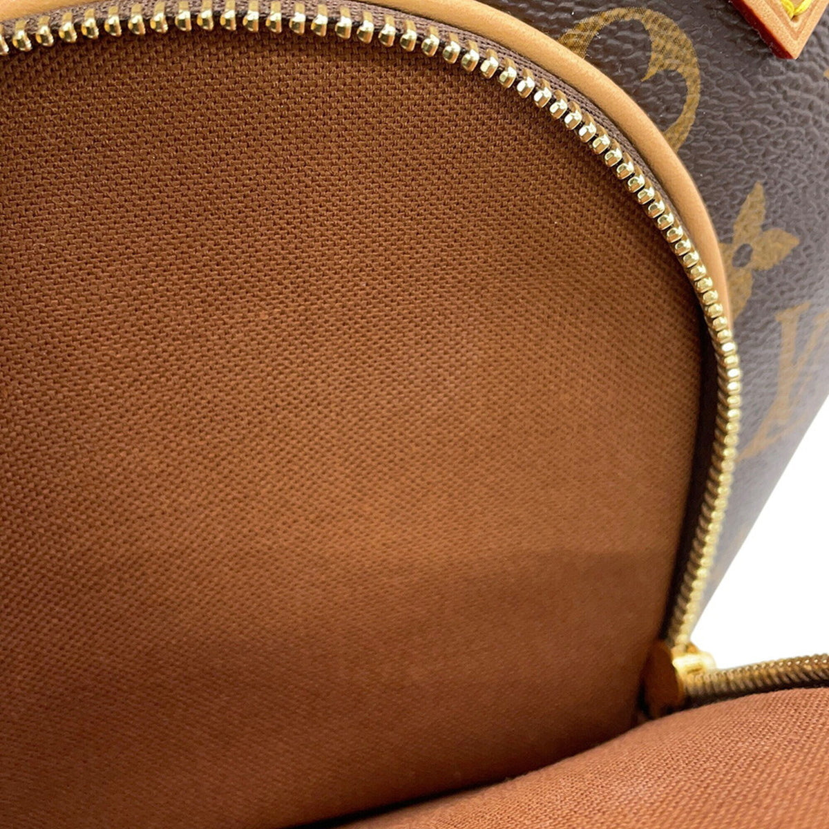 Louis Vuitton Brown Monogram Handbag (Pre-Owned)