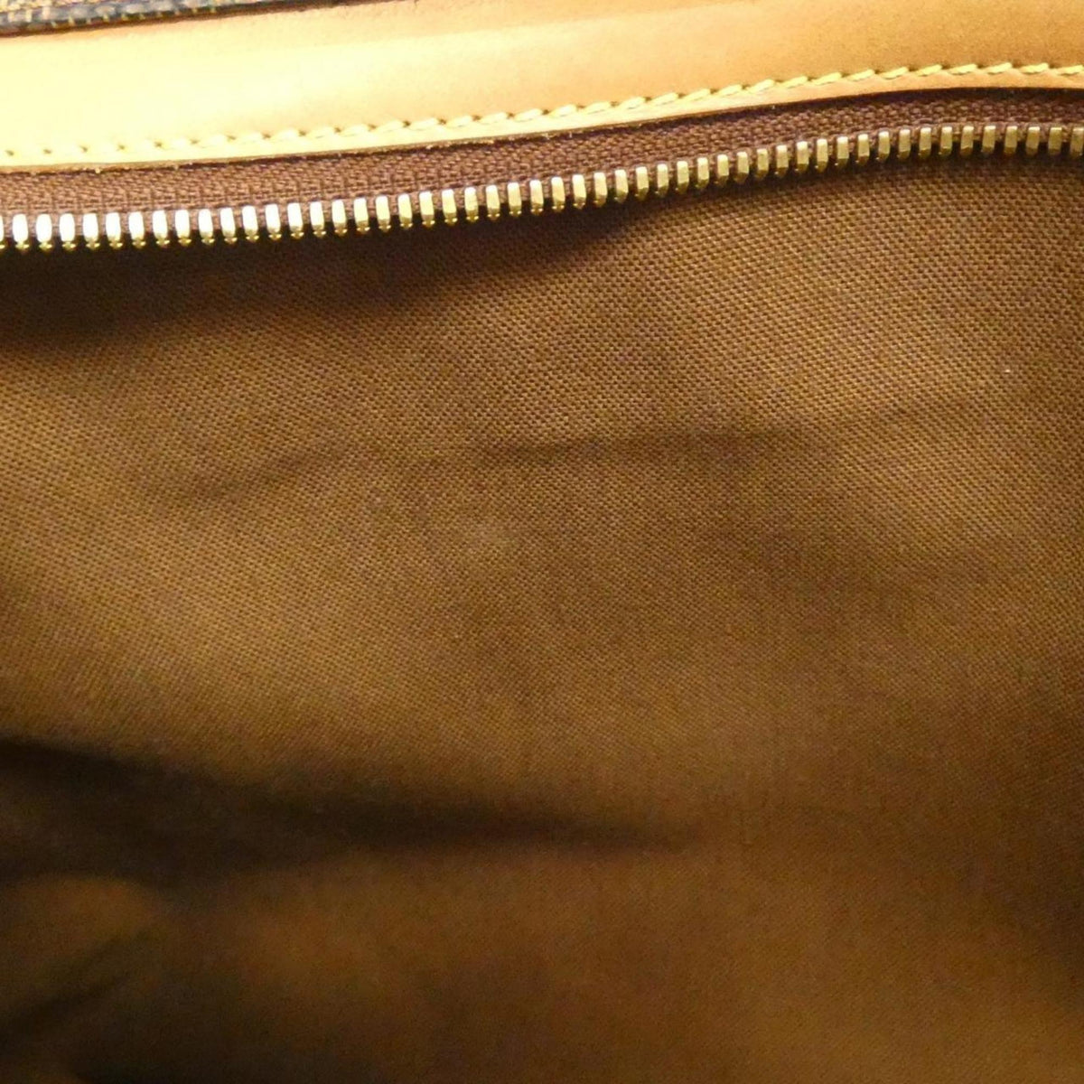Louis Vuitton Brown Coated Canvas Shoulder Bag (Pre-Owned)