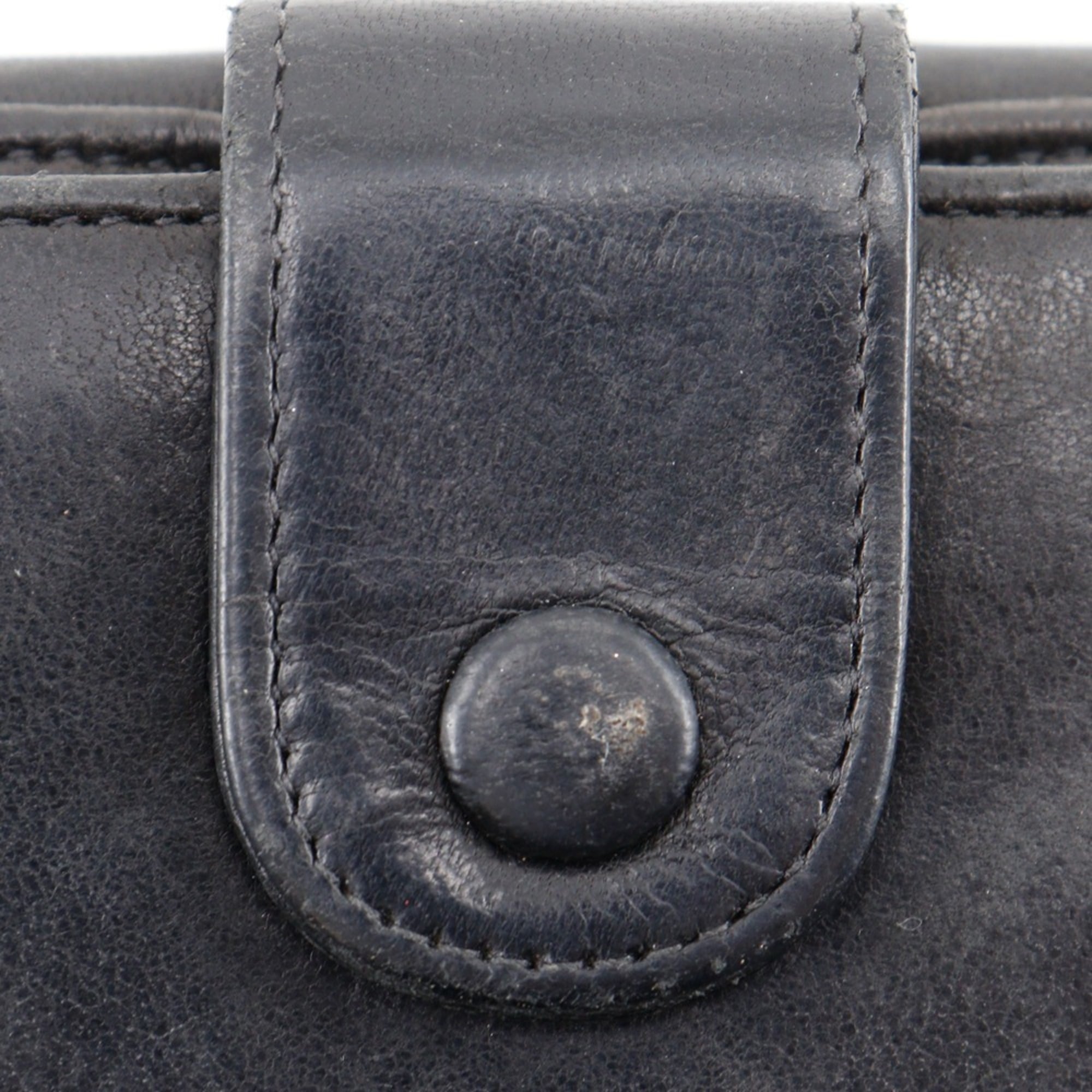 Chanel Black Leather Wallet (Bi-Fold) (Pre-Owned)
