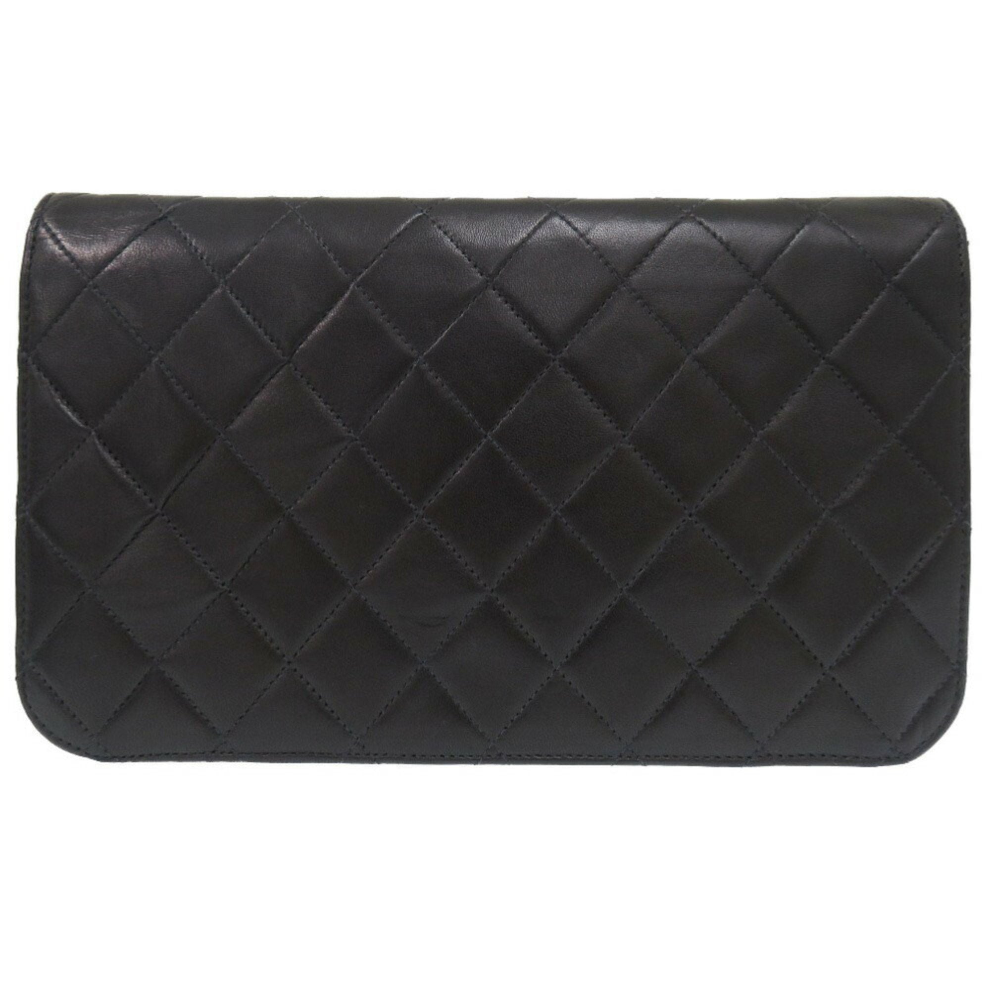 Chanel Matelasse Black Leather Shoulder Bag (Pre-Owned)