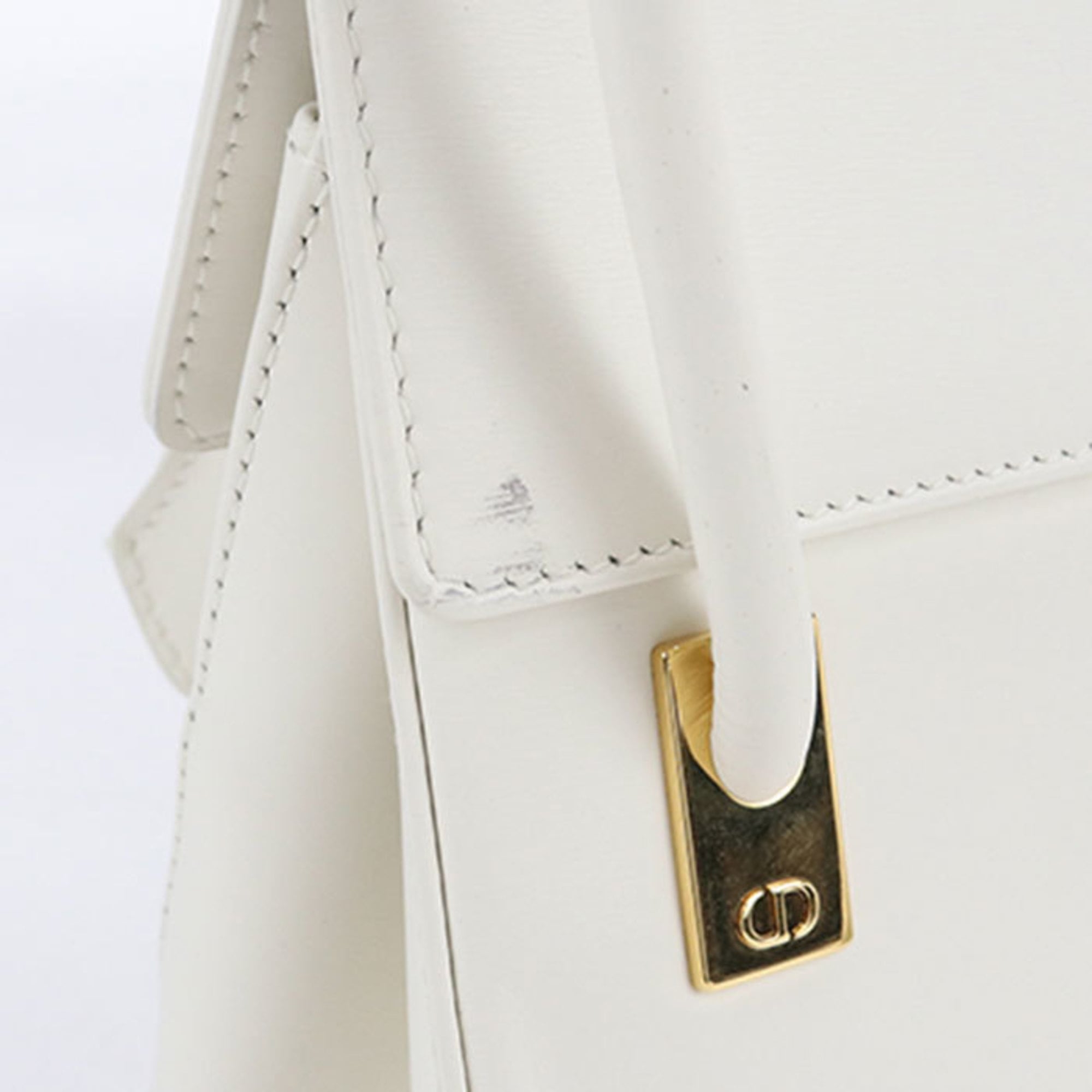 Christian Dior White Leather Handbag (Pre-Owned)