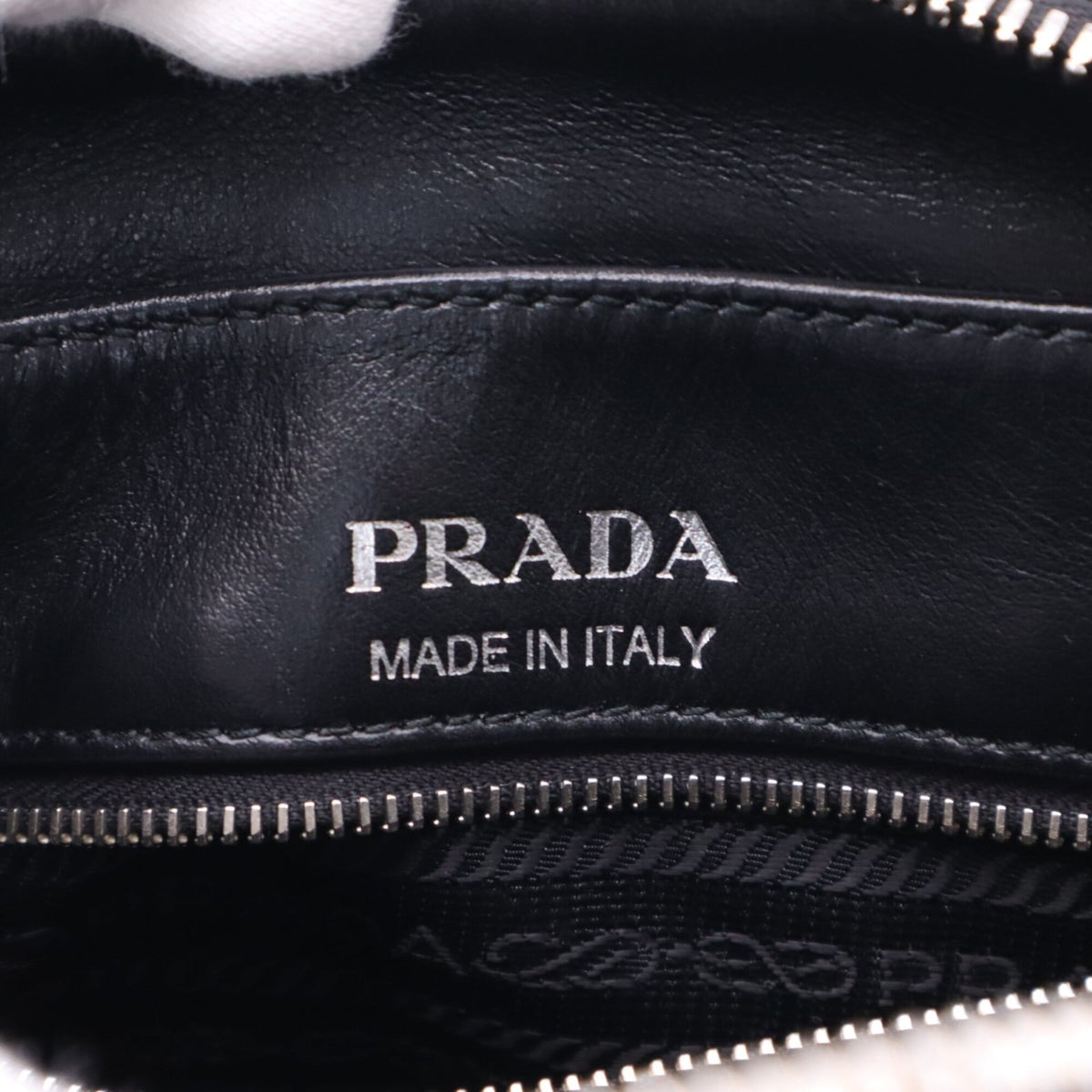 Prada Black Nero Leather Shoulder Bag (Pre-Owned)