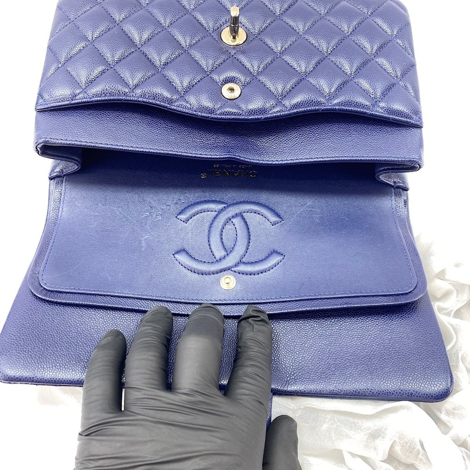 Chanel Matelasse Navy Shoulder Bag (Pre-Owned)