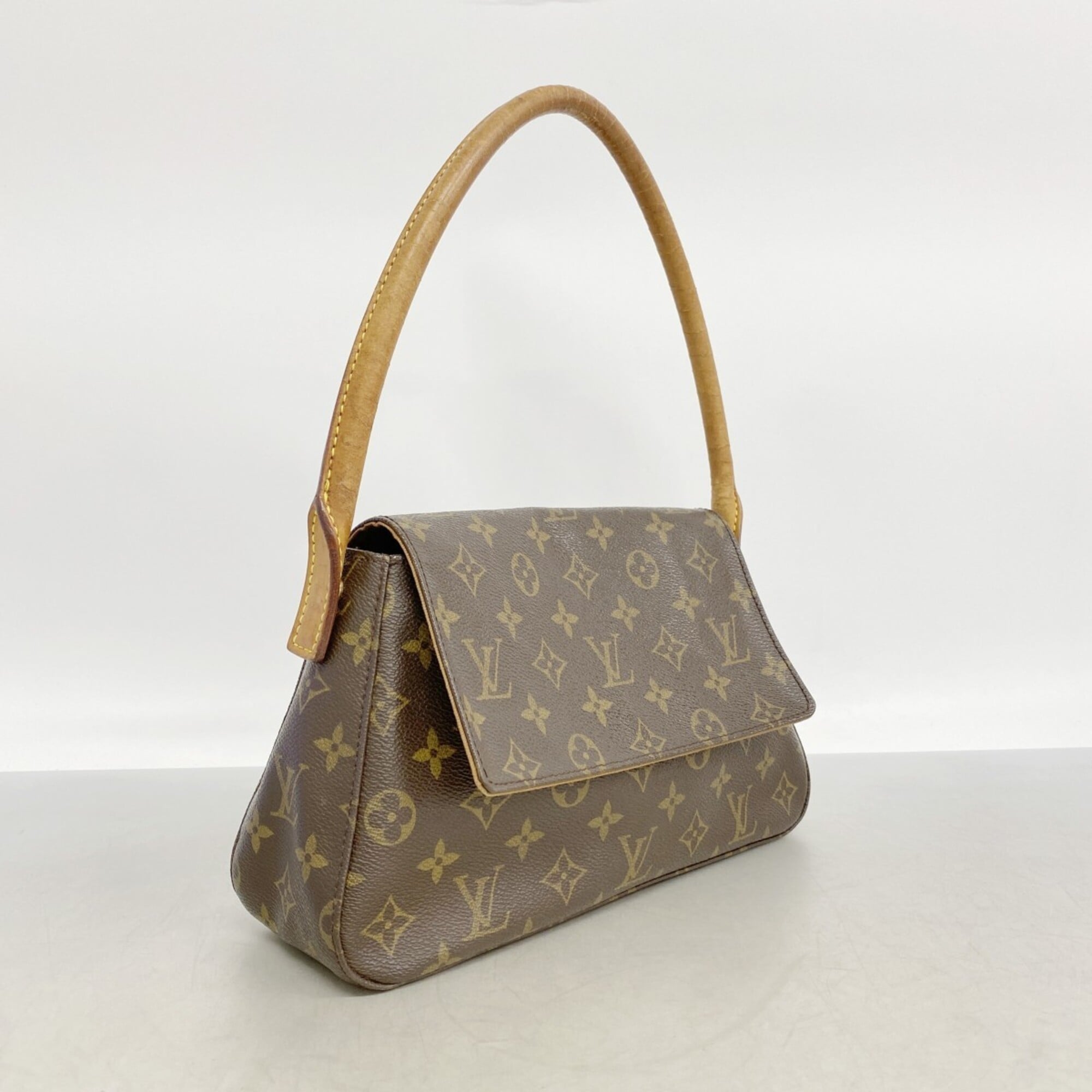 Louis Vuitton Brown Shoulder Bag (Pre-Owned)