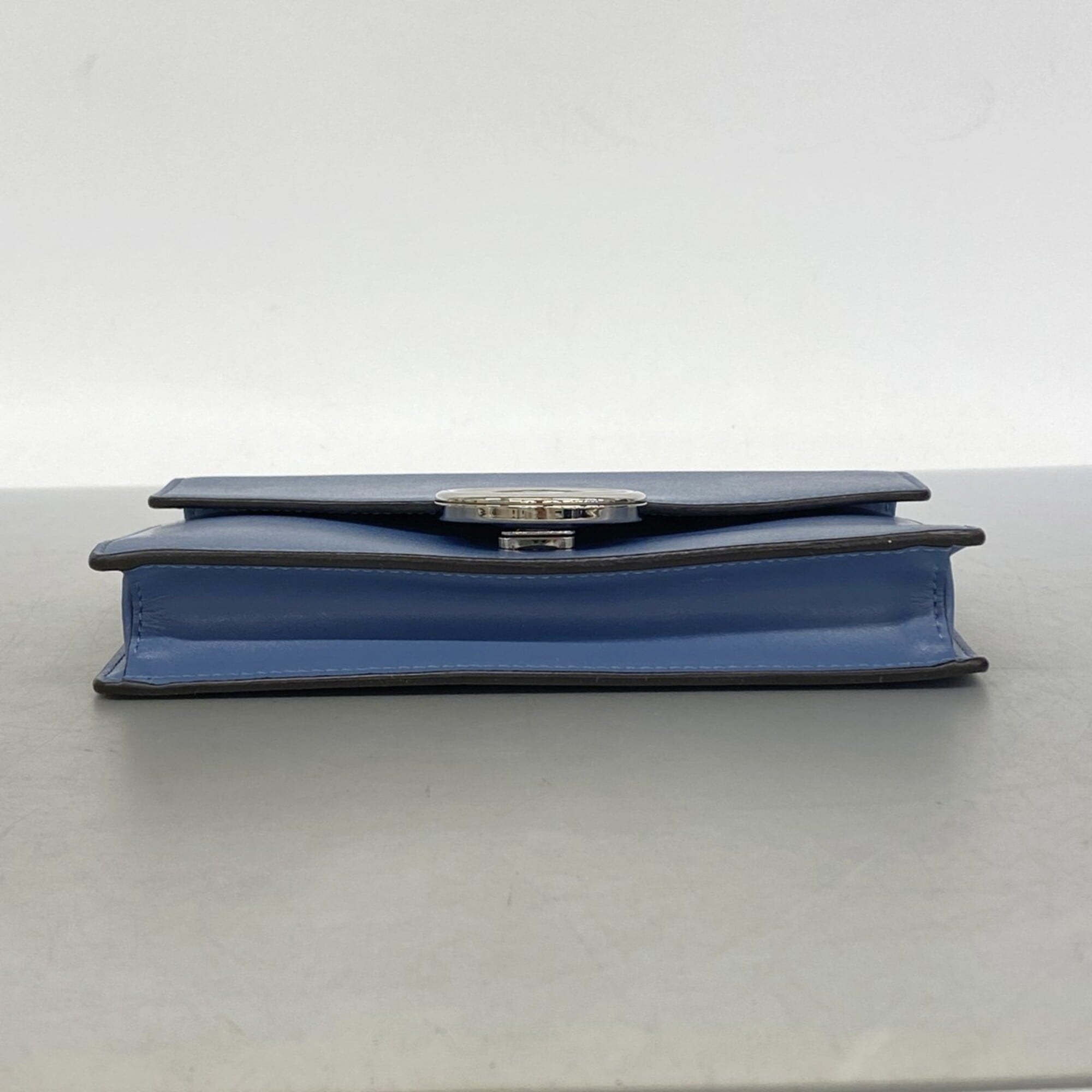 Fendi Blue Leather Shoulder Bag (Pre-Owned)