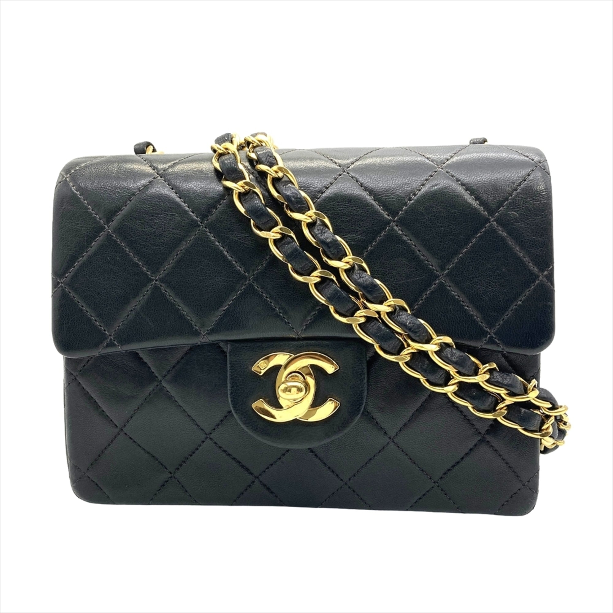 Chanel Black Leather Shoulder Bag (Pre-Owned)
