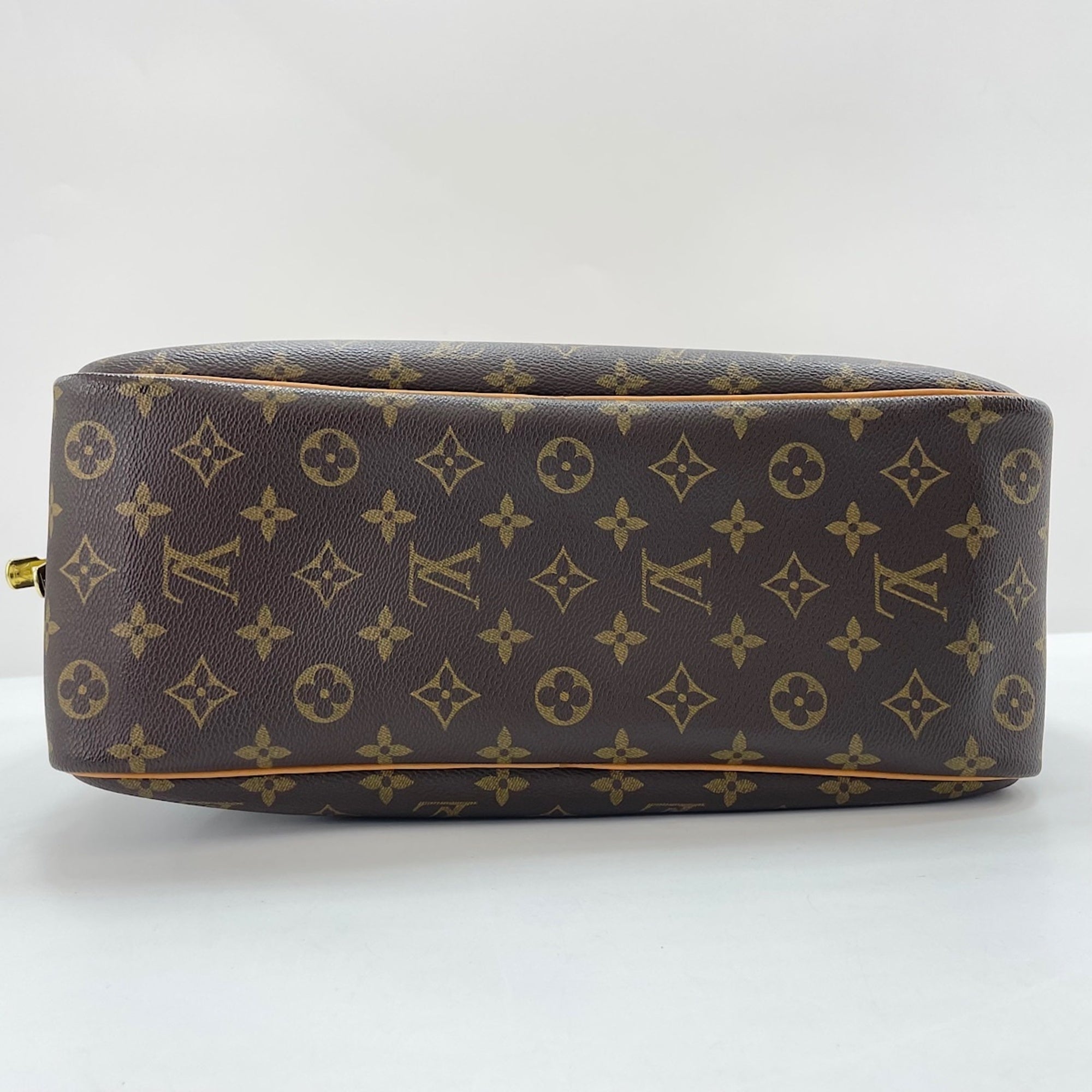 Louis Vuitton Brown Handbag (Pre-Owned)
