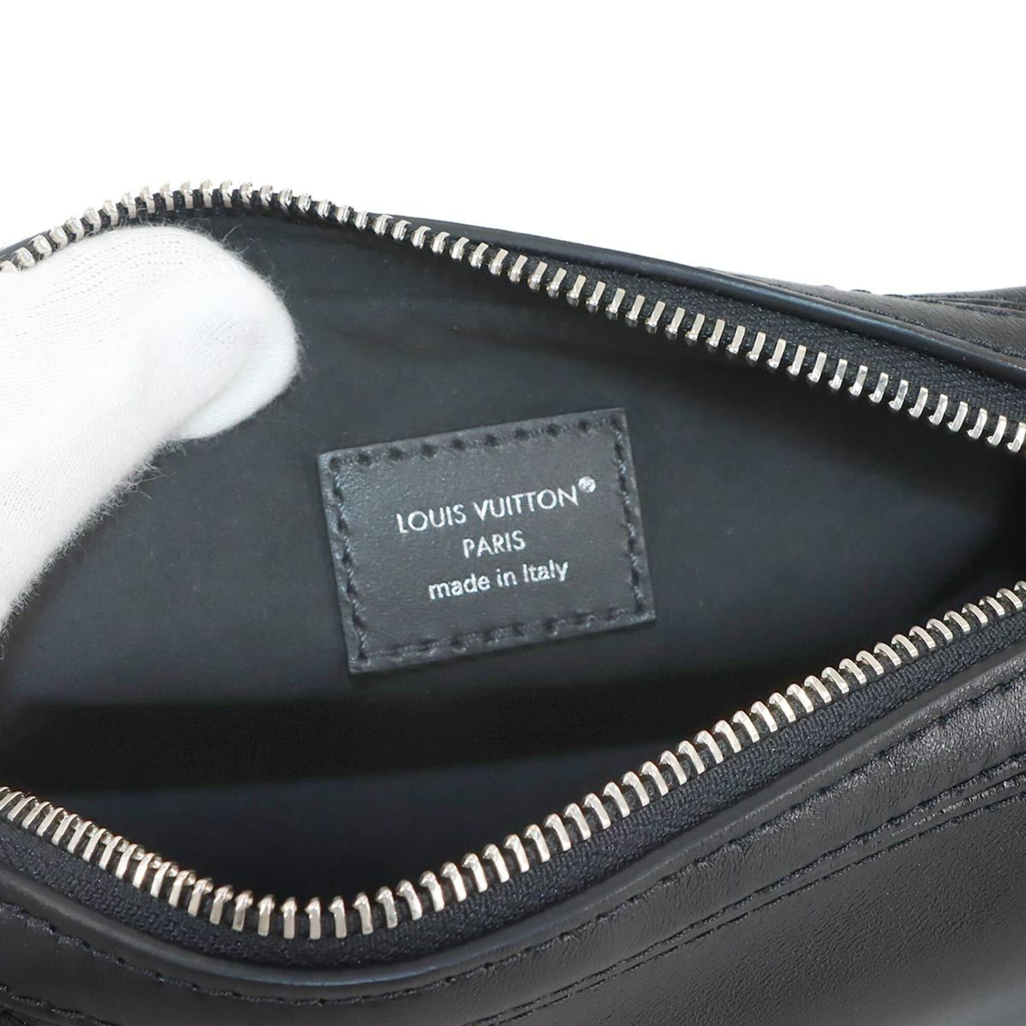 Louis Vuitton Monogram Noir Monogram Canvas Leather Handbag Pochette Shoulder Bag (Pre-Owned)