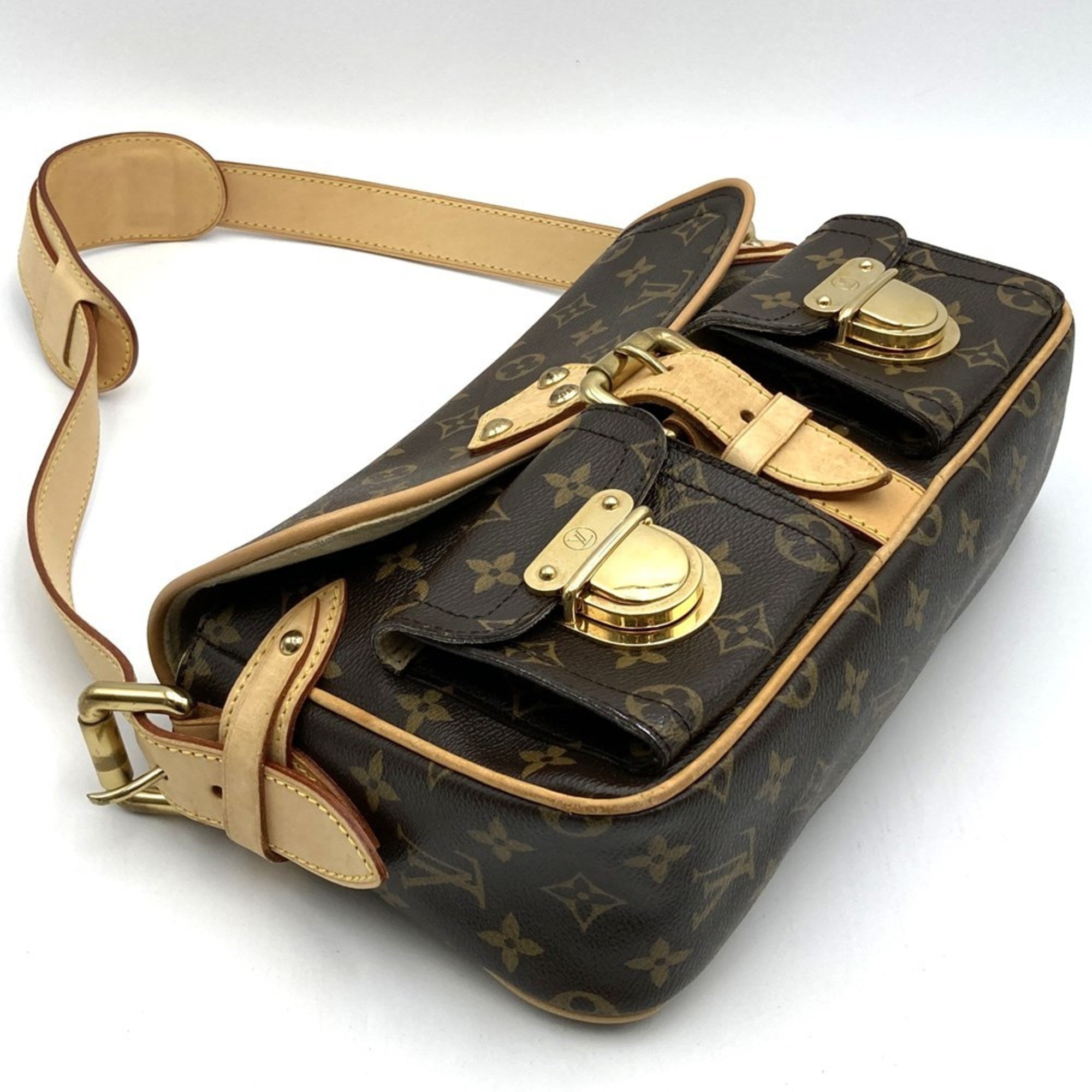 Louis Vuitton Brown Monogram Monogram Shoulder Bag (Pre-Owned)