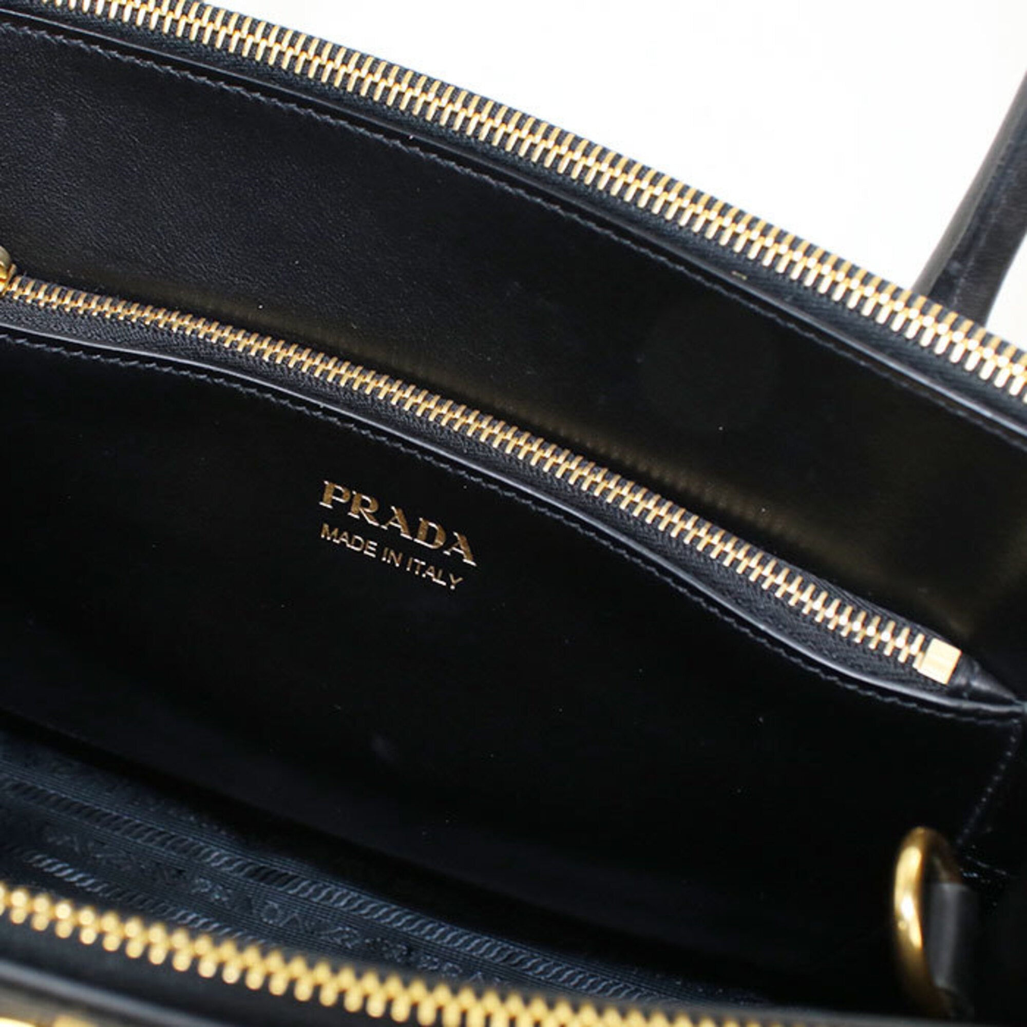 Prada Black Leather Tote Bag (Pre-Owned)