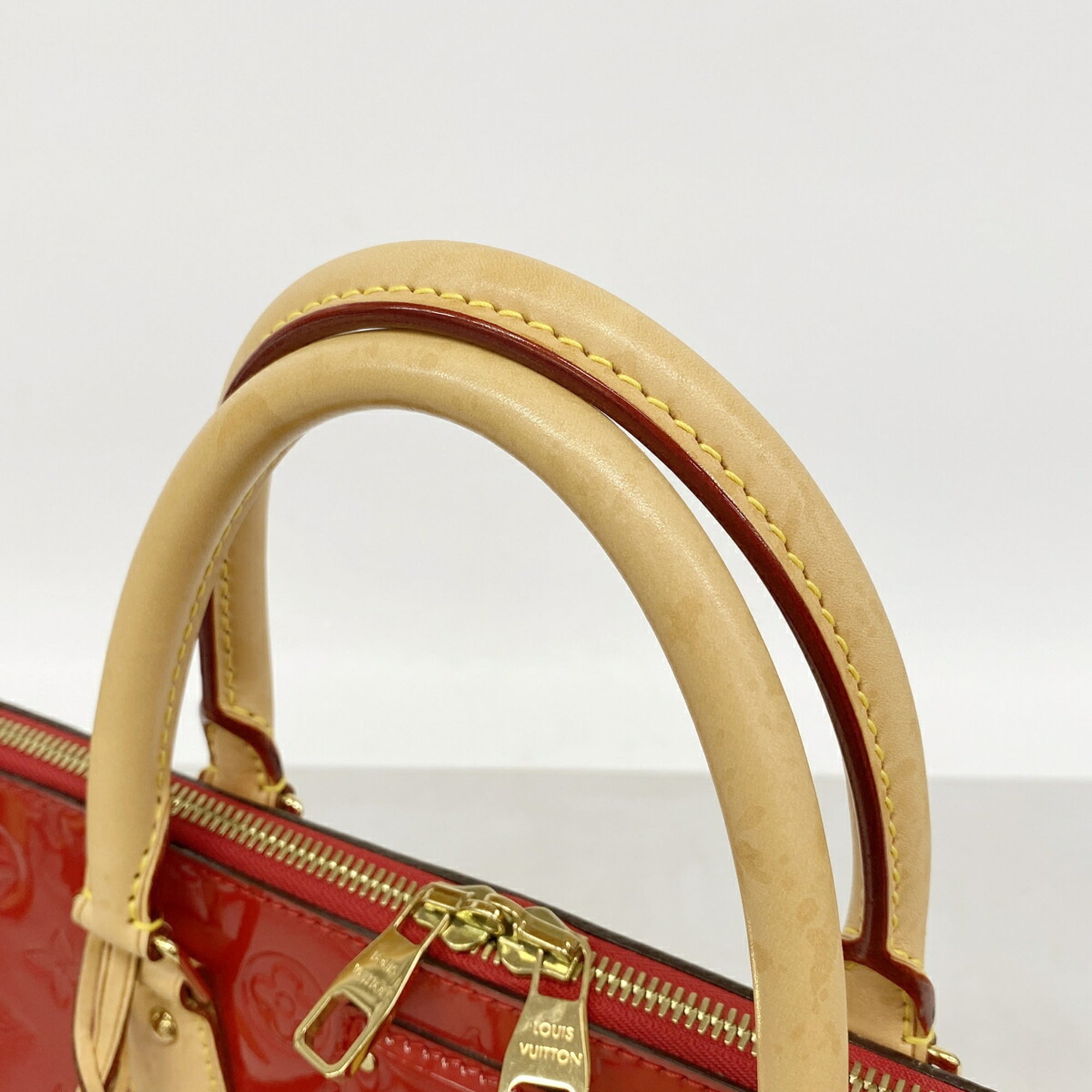 Louis Vuitton Cerise Handbag (Pre-Owned)