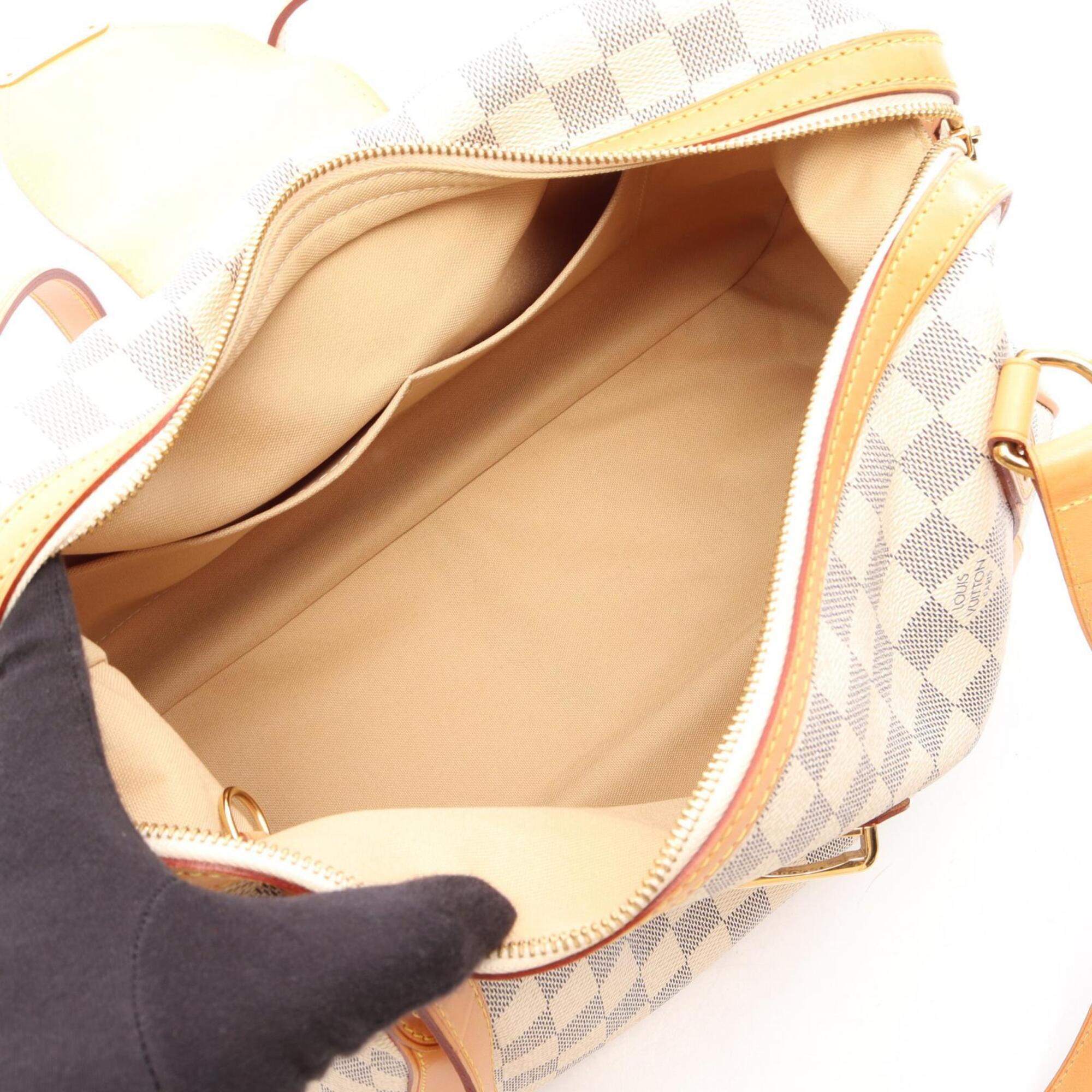 Louis Vuitton White Coated Canvas Leather Handbag Shoulder Bag (Pre-Owned)