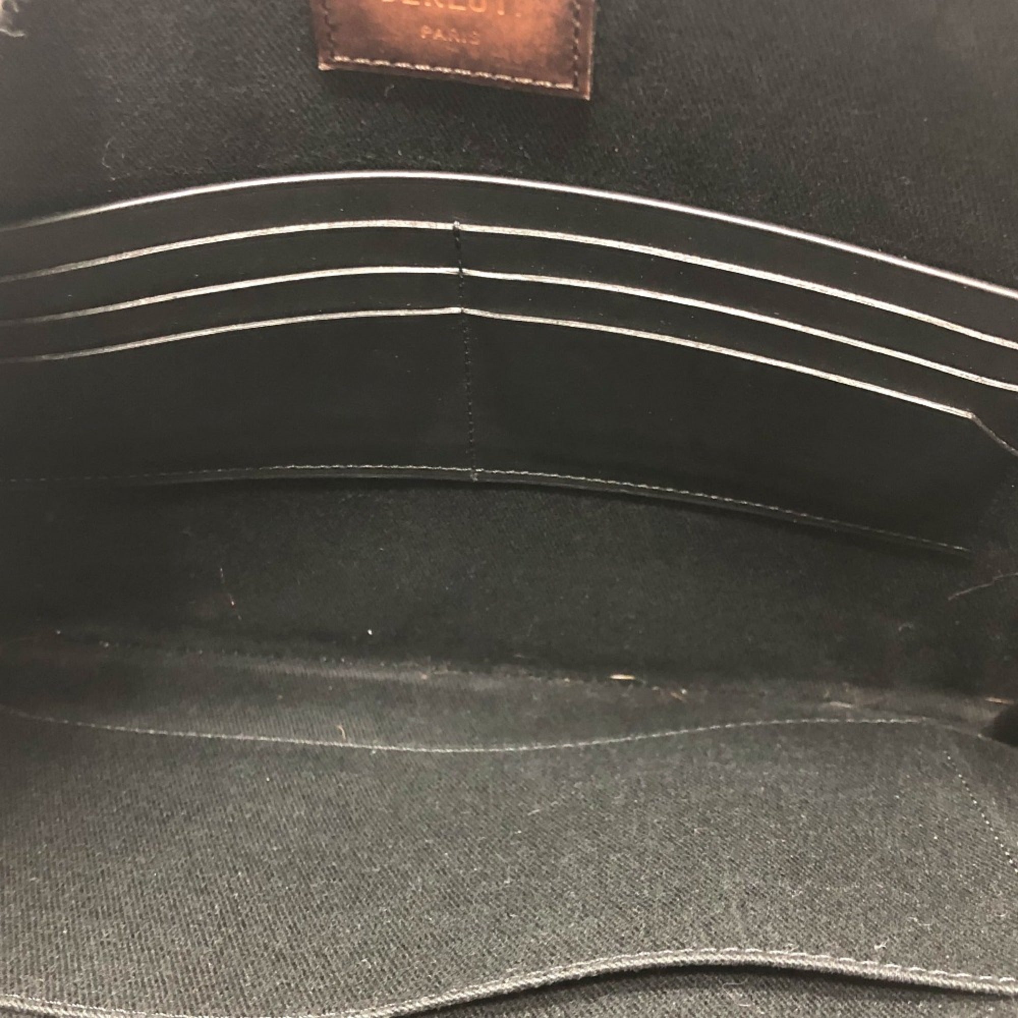 Berluti Black Leather Clutch Bag (Pre-Owned)