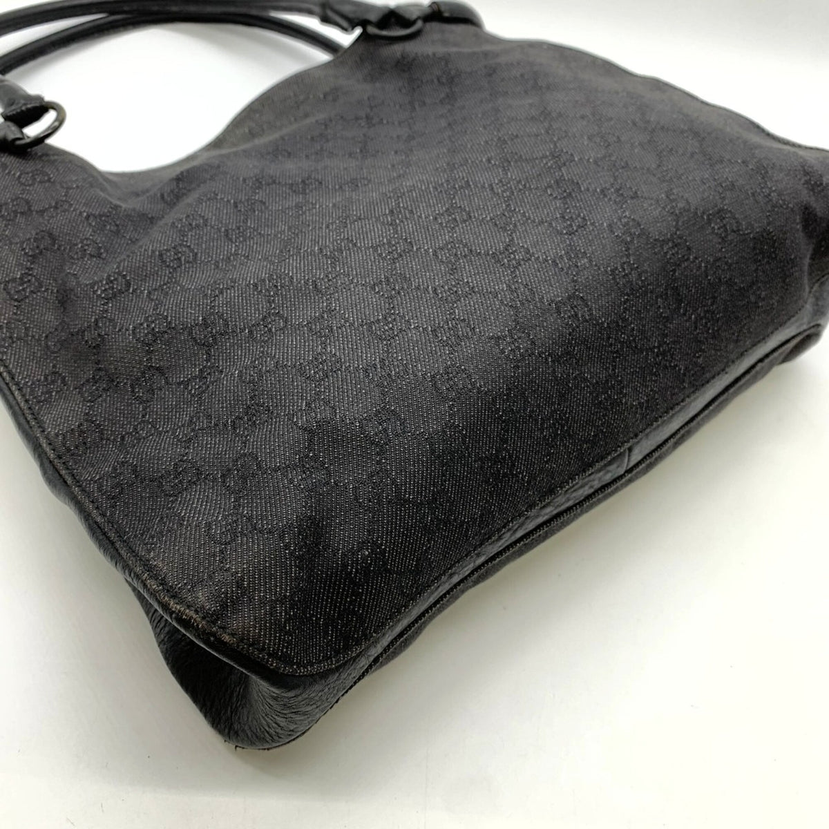 Gucci Gg Canvas Black Gg Canvas Shoulder Bag Tote Bag (Pre-Owned)