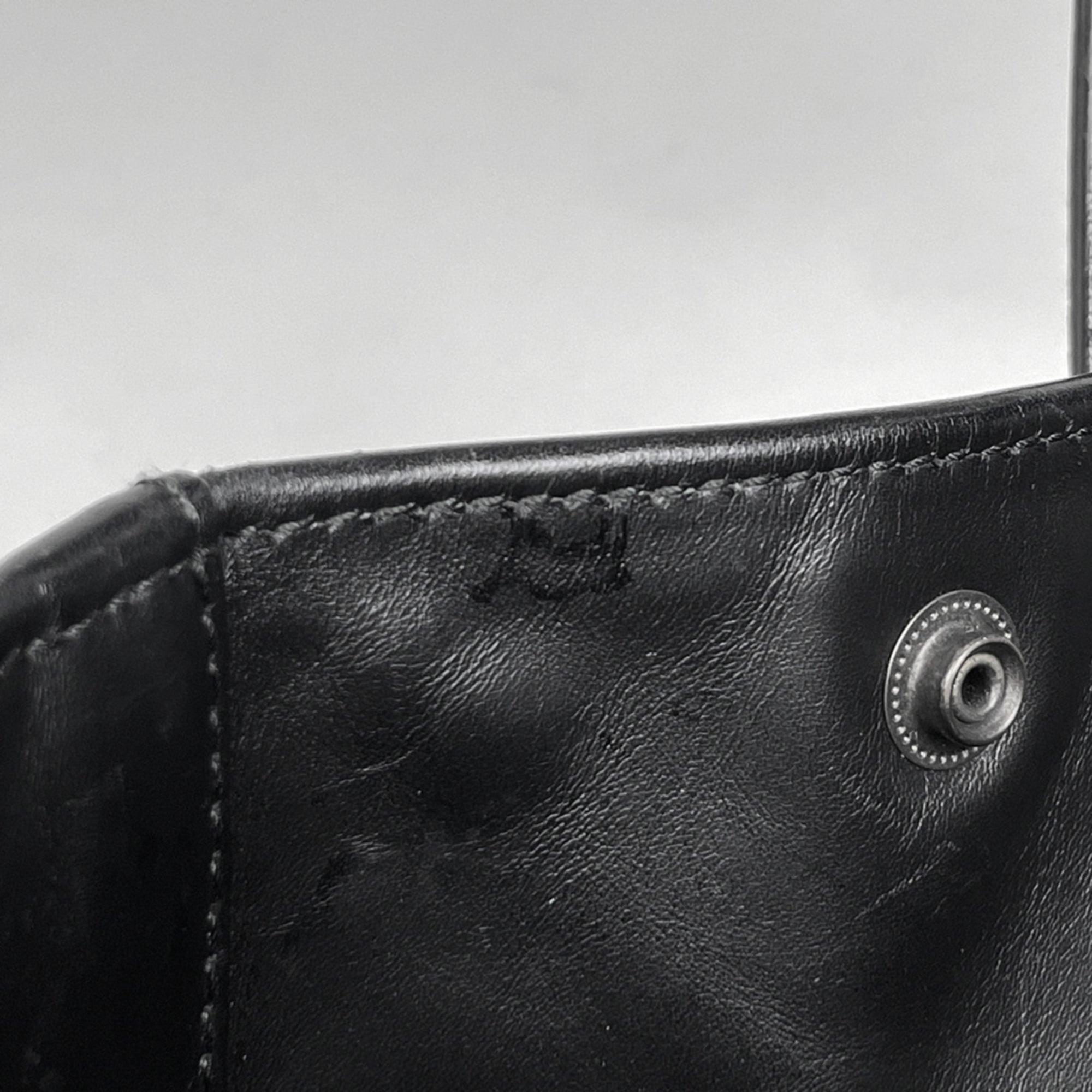 Bottega Veneta Black Leather Tote Bag (Pre-Owned)