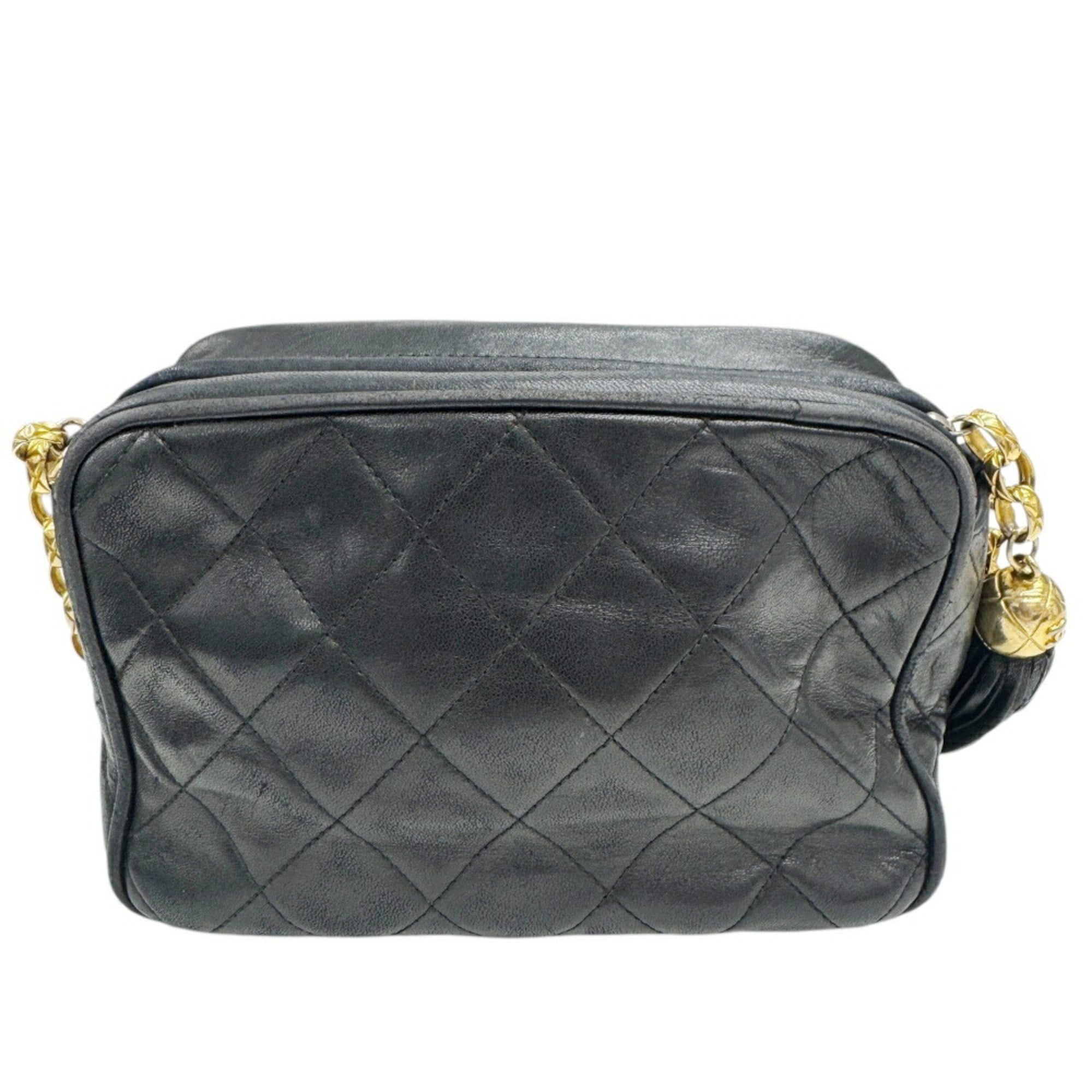 Chanel Black Leather Shoulder Bag (Pre-Owned)