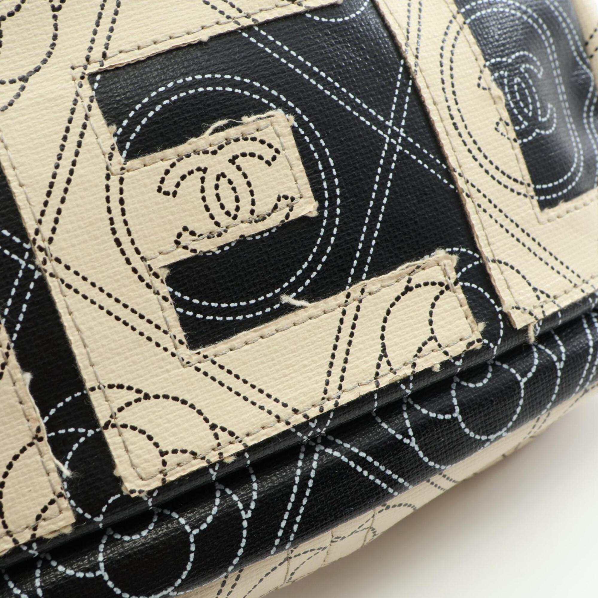 Chanel Black White Coated Canvas Pouch (Pre-Owned)