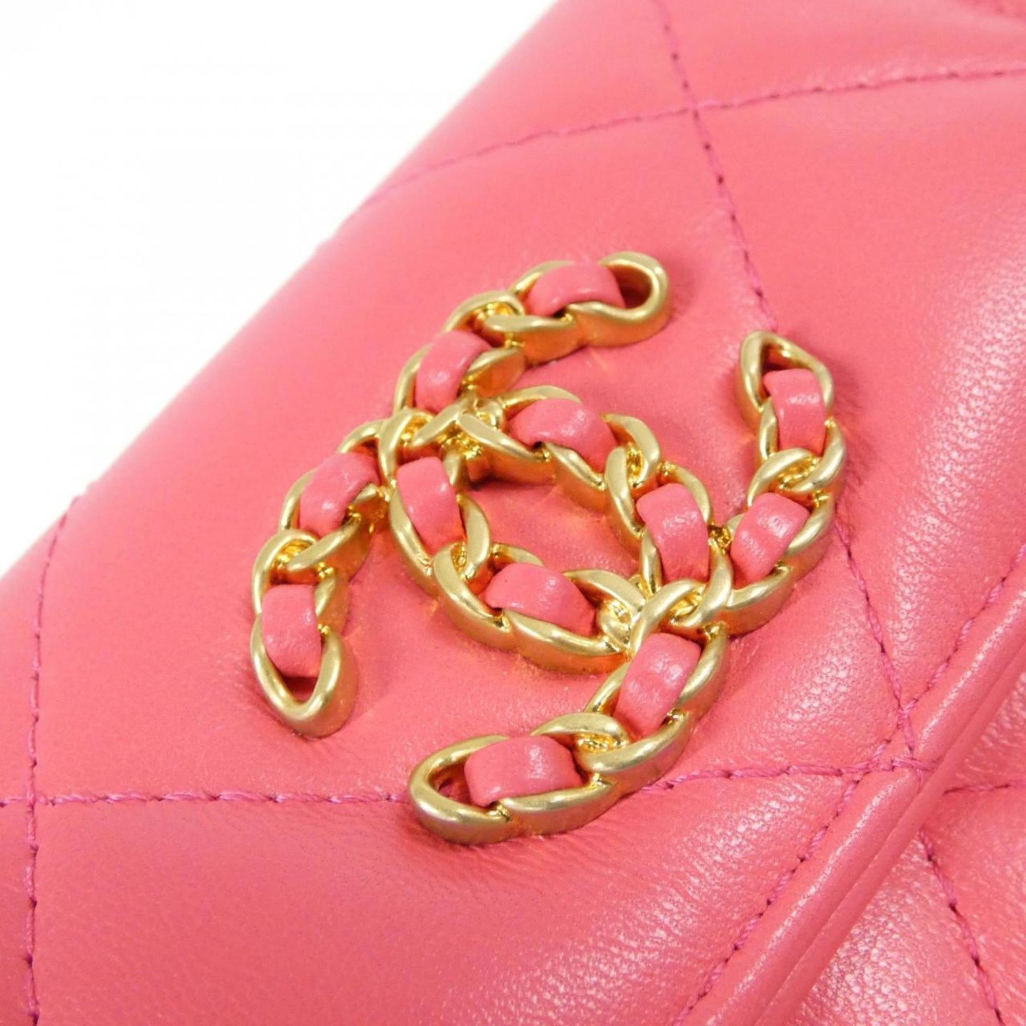 Chanel Pink Leather Wallet (Tri-Fold) (Pre-Owned)
