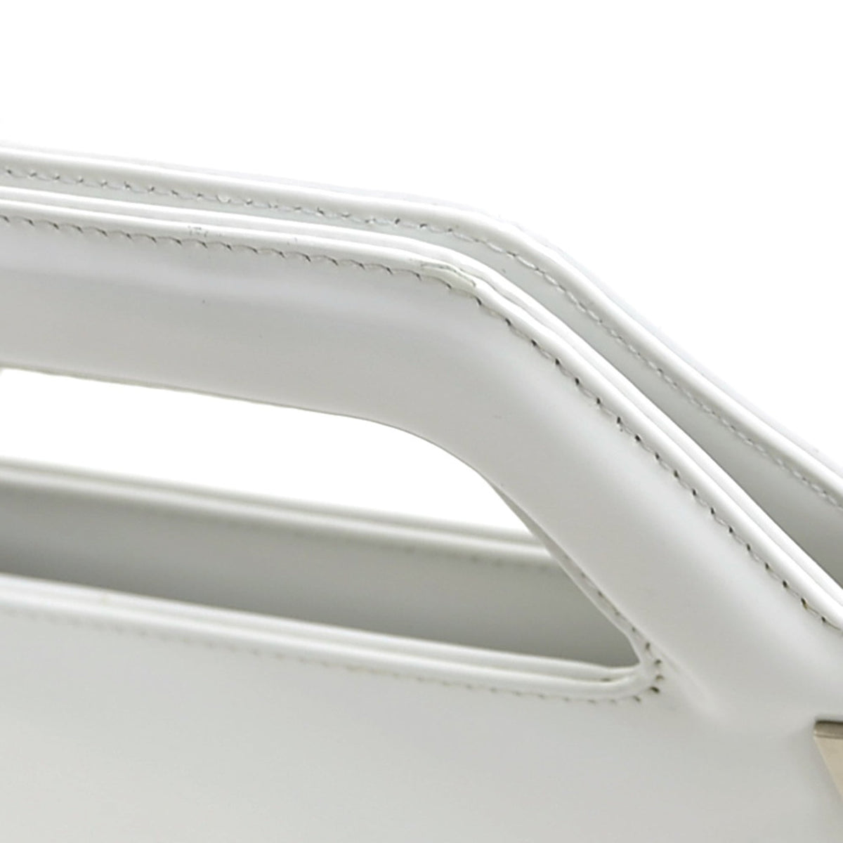Salvatore Ferragamo White Leather Handbag Shoulder Bag (Pre-Owned)