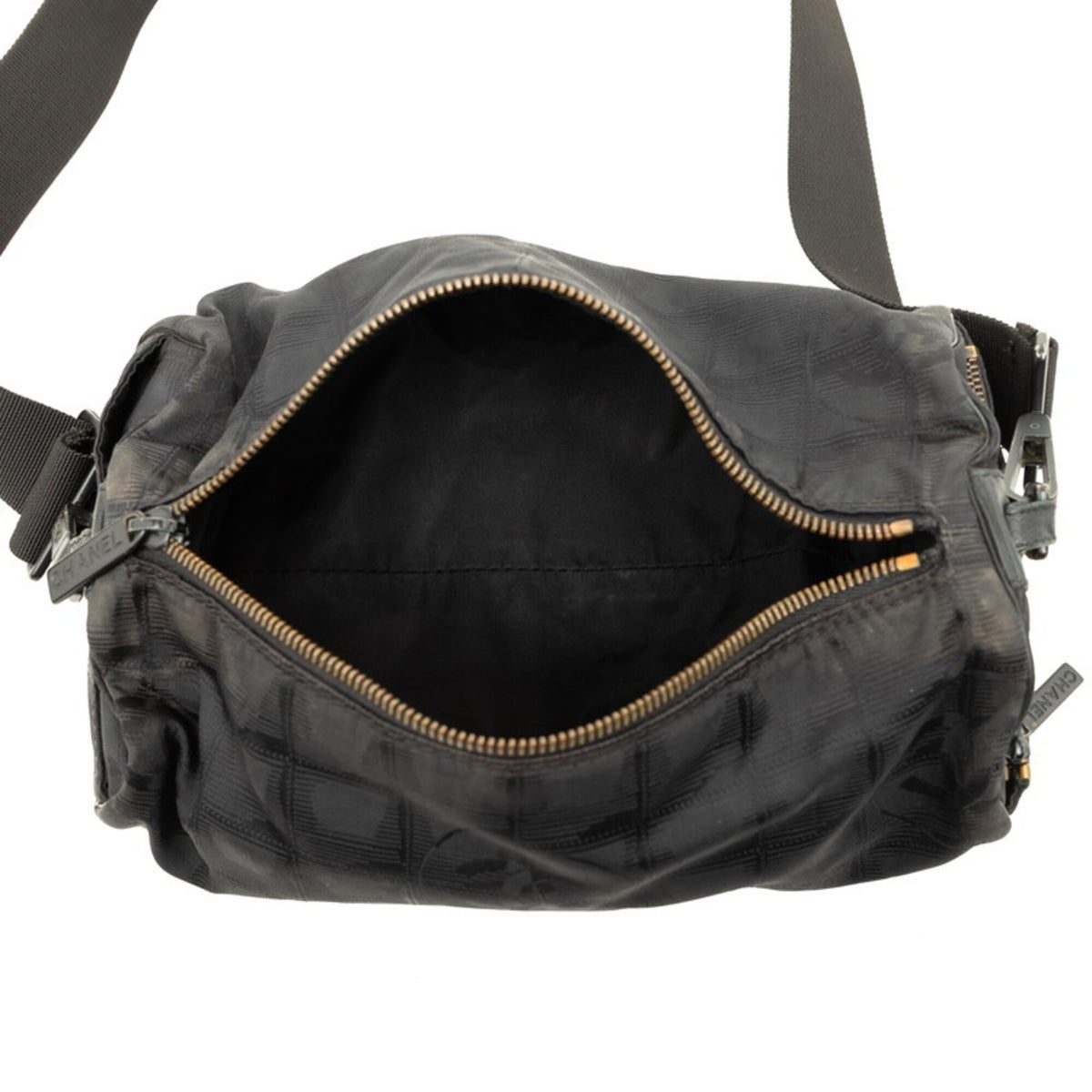 Chanel Black New Travel Line Shoulder Bag (Pre-Owned)