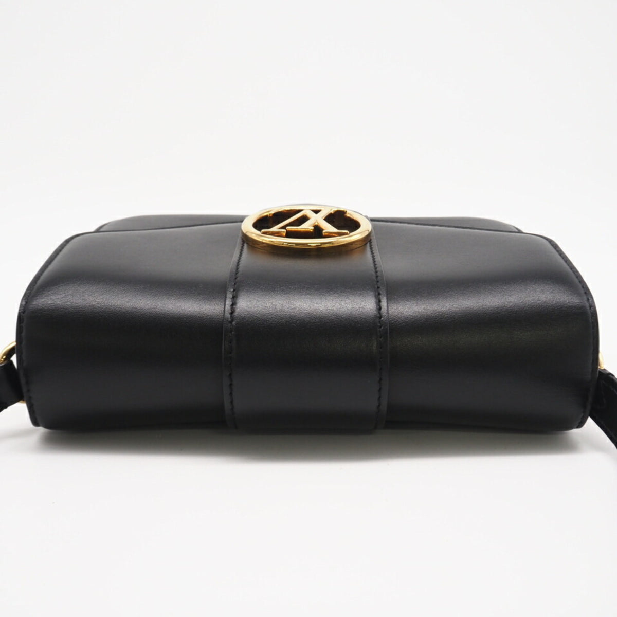 Louis Vuitton Black Leather Shoulder Bag (Pre-Owned)