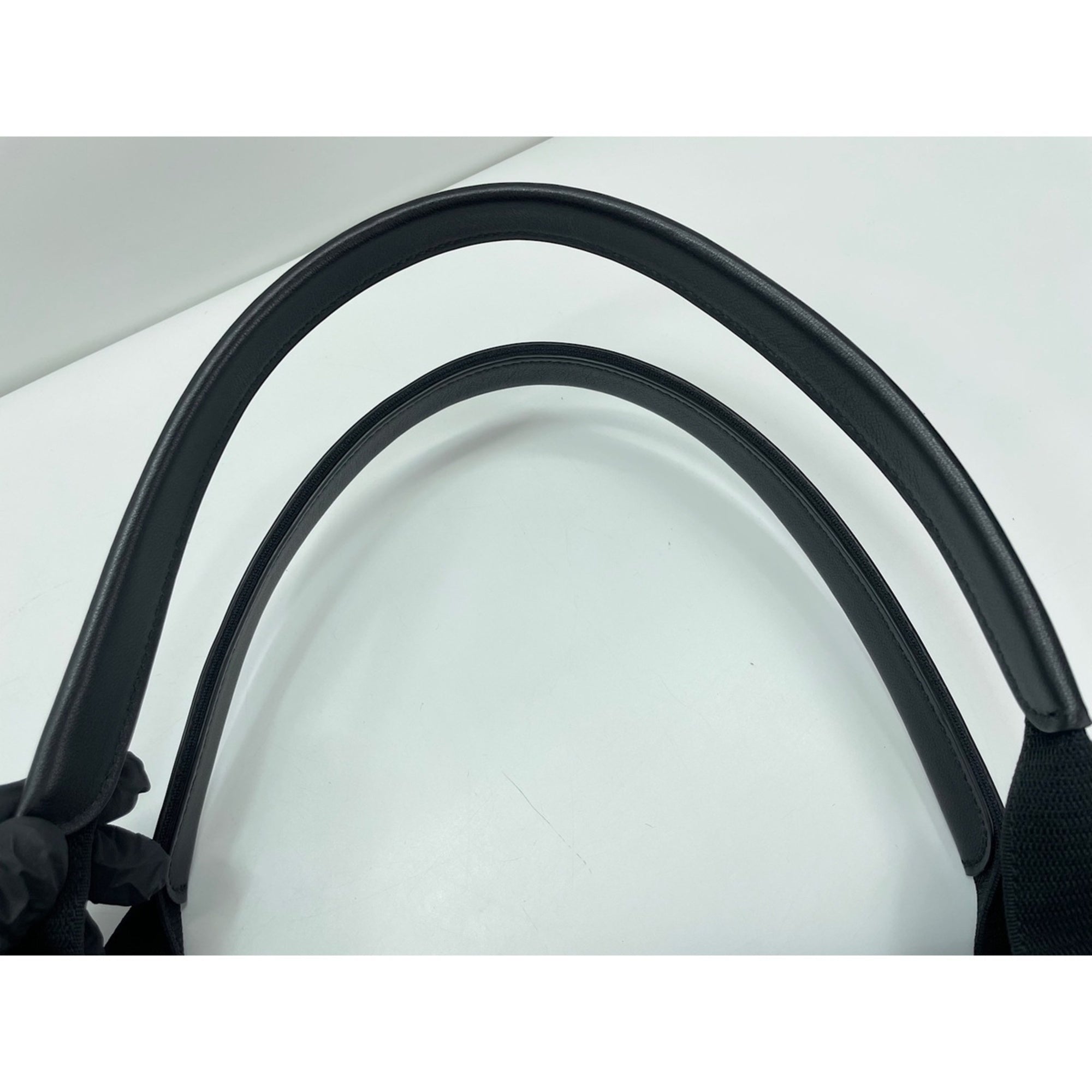 Balenciaga Black Tote Bag (Pre-Owned)