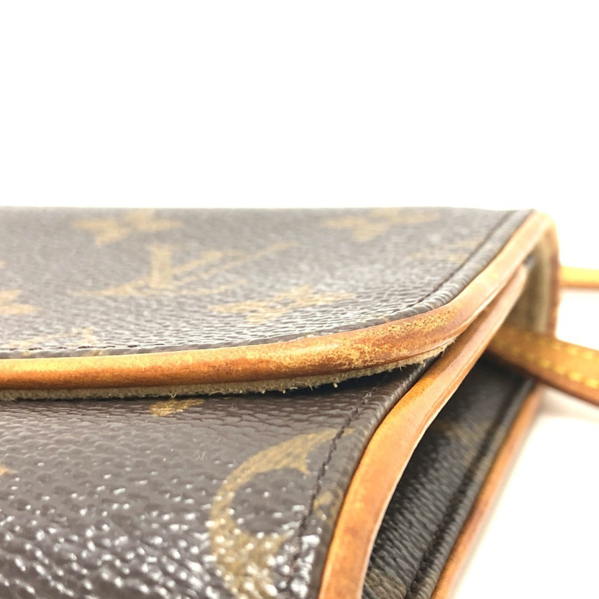 Louis Vuitton Monogram Brown Monogram Pochette Shoulder Bag (Pre-Owned)