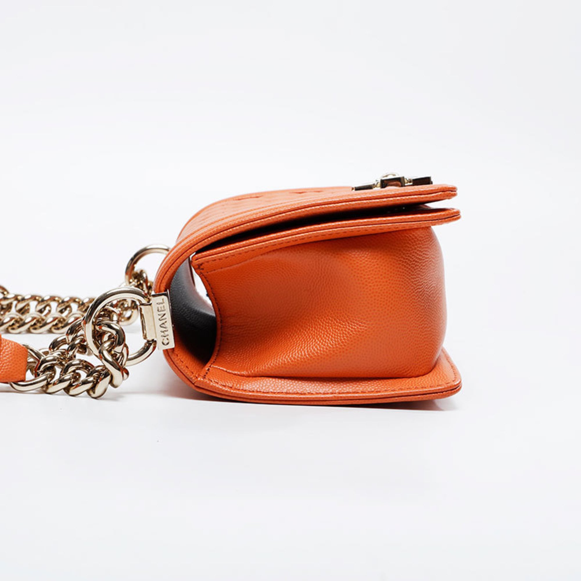 Chanel Orange Shoulder Bag (Pre-Owned)