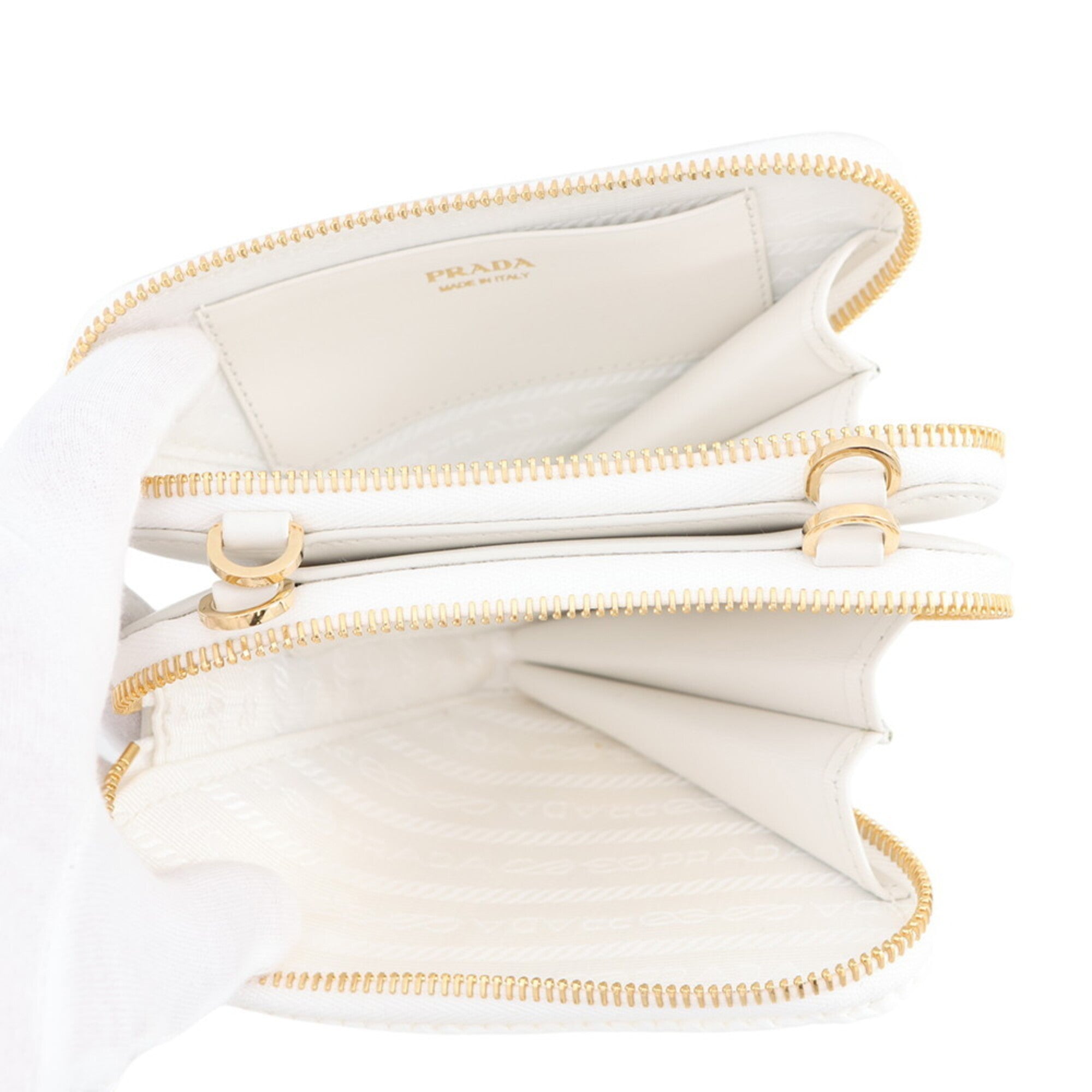 Prada White Leather Raffia Handbag Pouch Shoulder Bag (Pre-Owned)