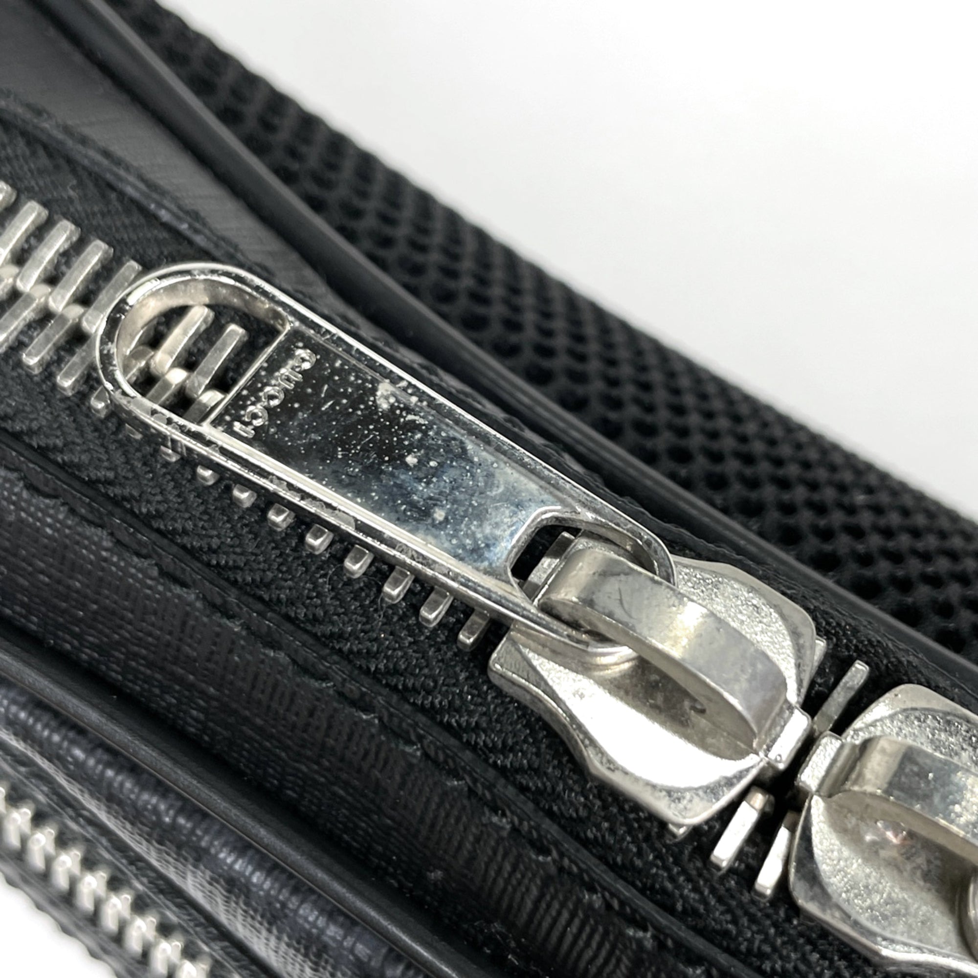 Gucci Black Coated Canvas Sling Bag (Pre-Owned)