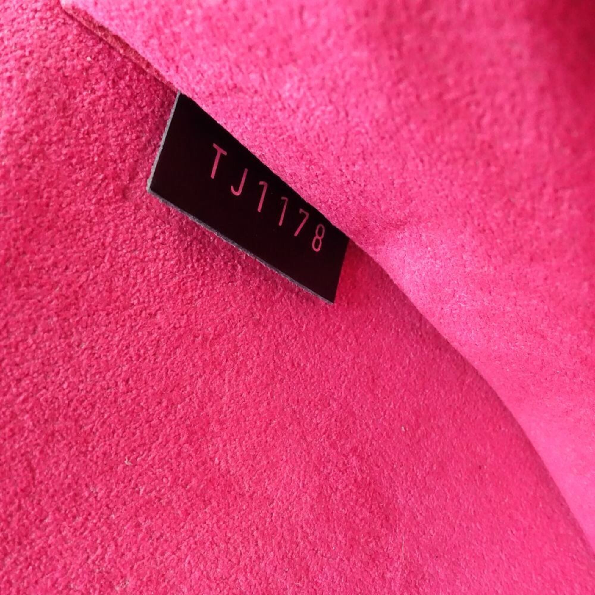 Louis Vuitton Epi Hot Pink Noir Epi Leather Pochette (Pre-Owned)