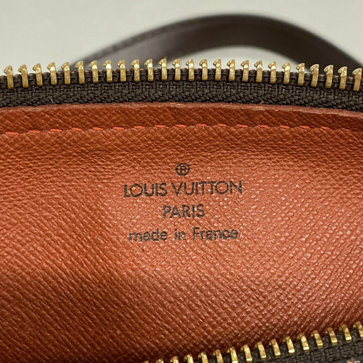 Louis Vuitton Ebene Handbag (Pre-Owned)