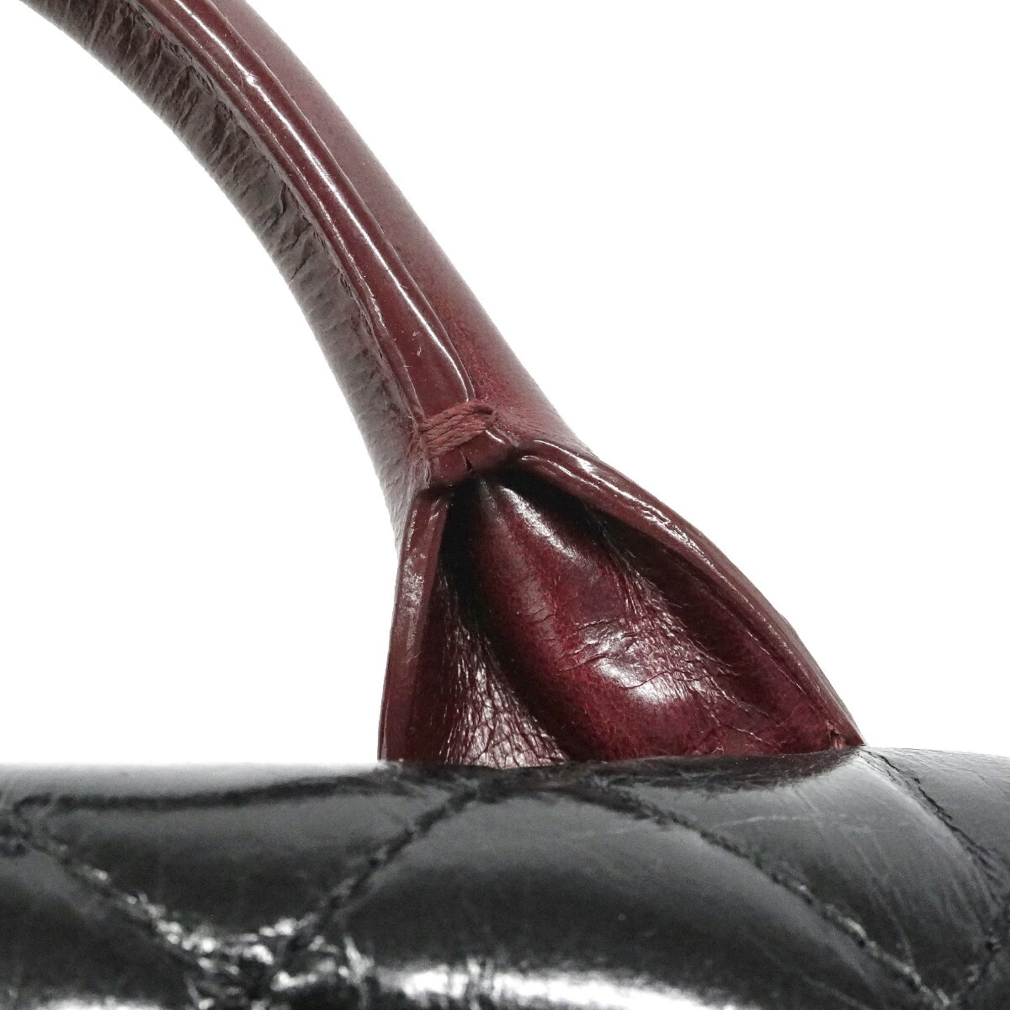 Chanel Black Leather Handbag (Pre-Owned)