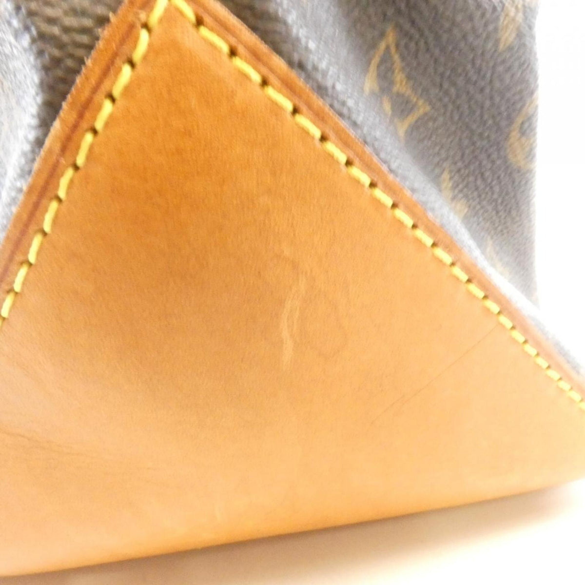 Louis Vuitton Marron Coated Canvas Handbag (Pre-Owned)