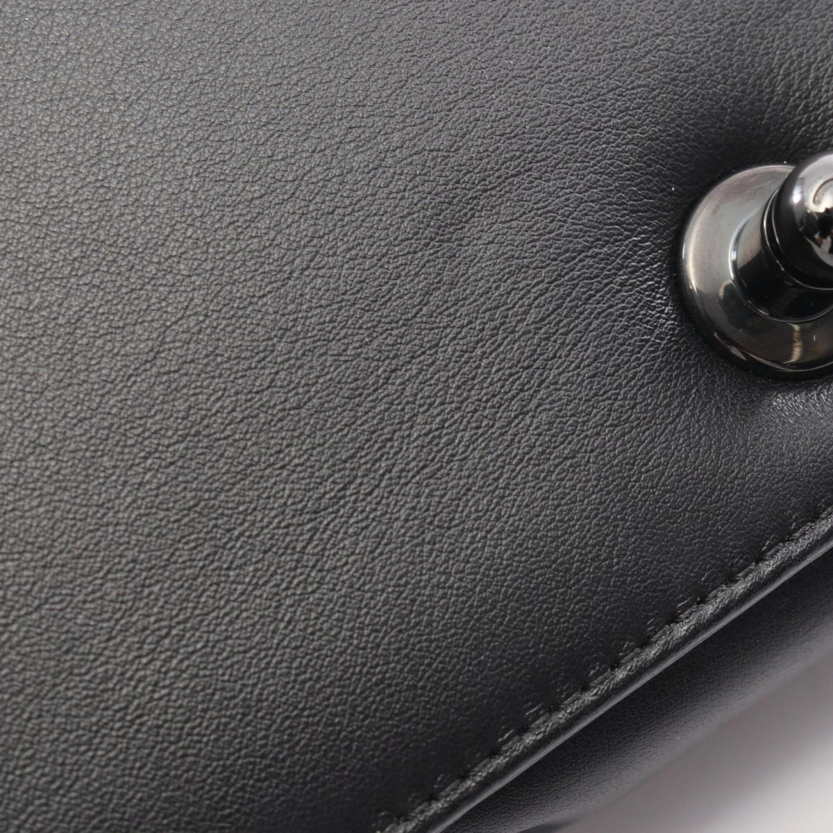 Chanel Black Leather Handbag Shoulder Bag (Pre-Owned)