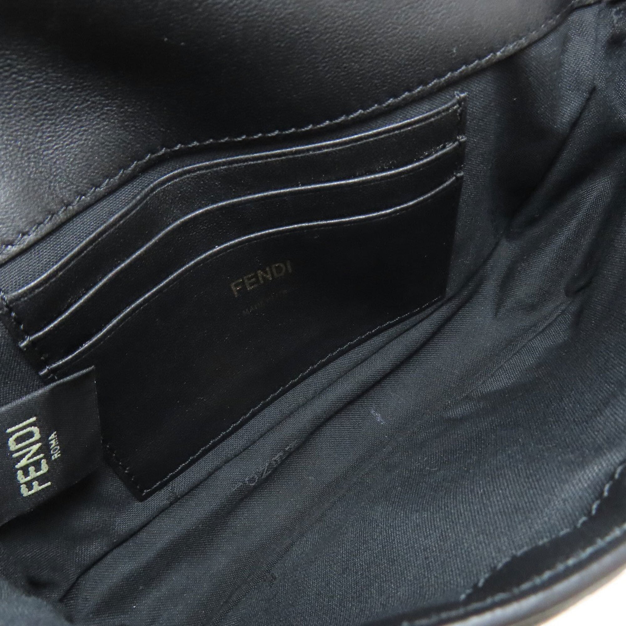Fendi Black Leather Shoulder Bag (Pre-Owned)