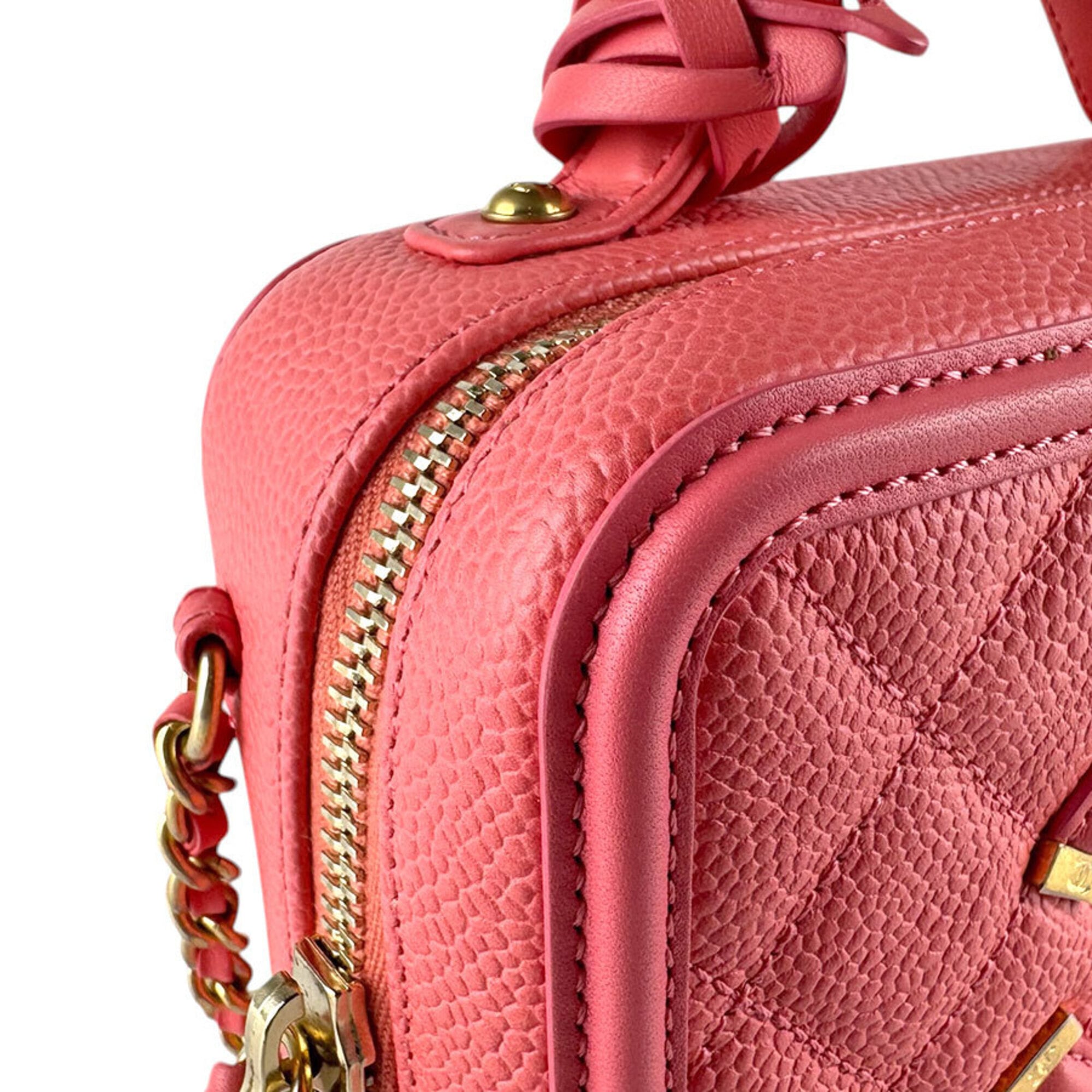 Chanel Pink Grained Calfskin Shoulder Bag (Pre-Owned)