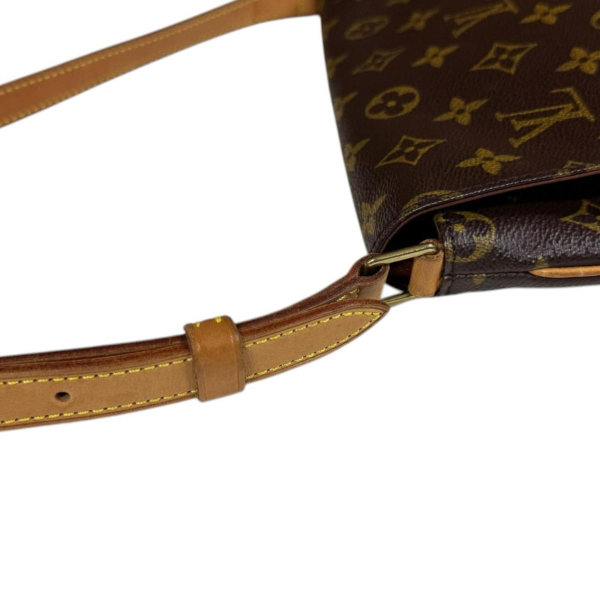Louis Vuitton Brown Monogram Canvas Shoulder Bag (Pre-Owned)