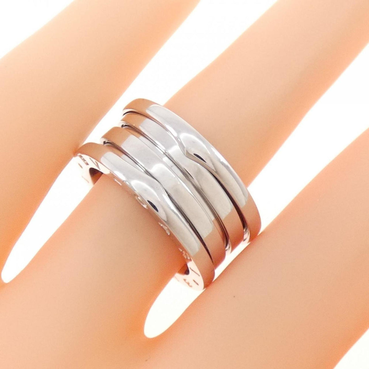 Bvlgari White Gold (18K) Band Ring (Pre-Owned)